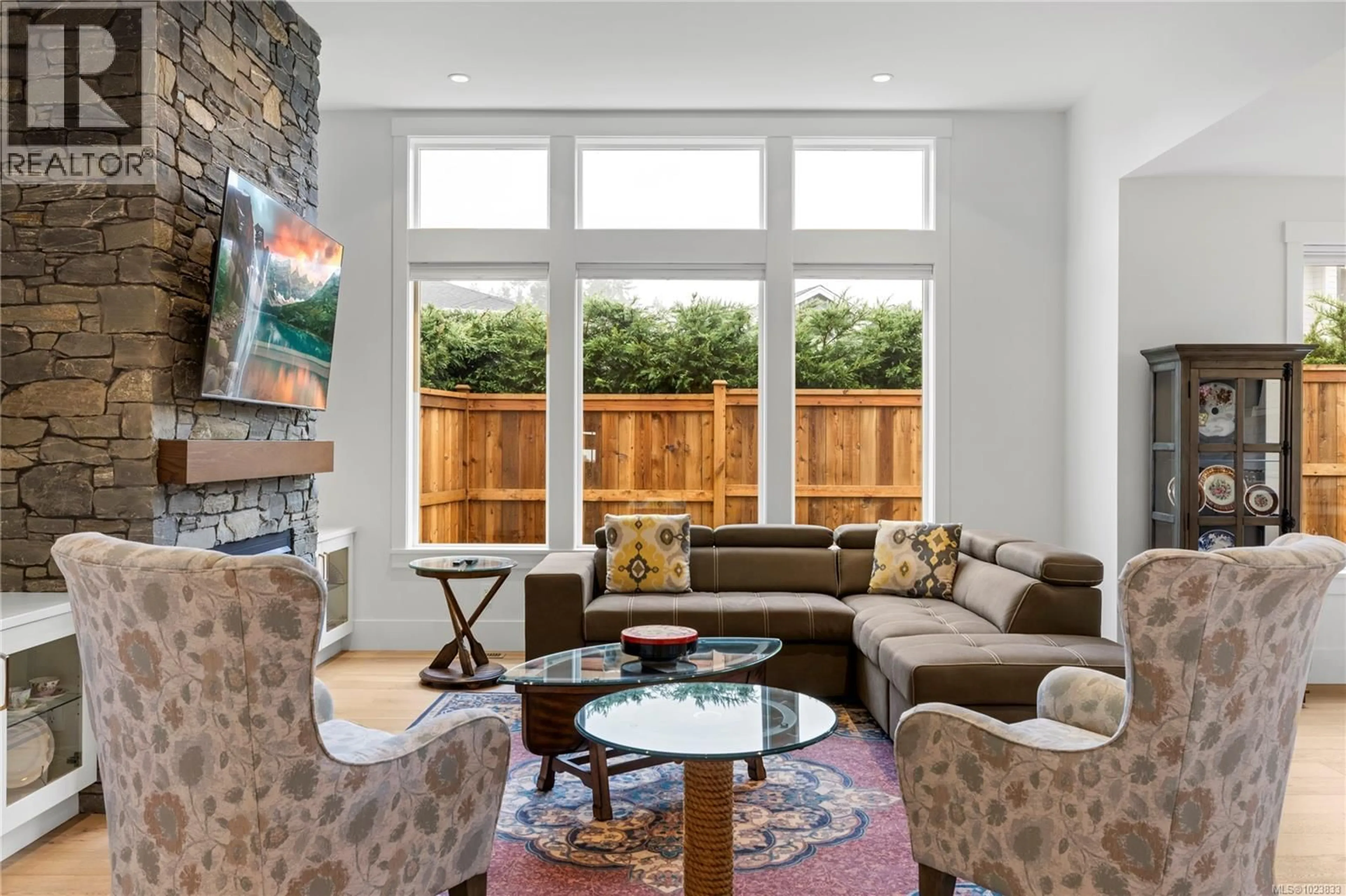 Living room with furniture, unknown for 163 CABOT COURT, Parksville British Columbia V9P0G6