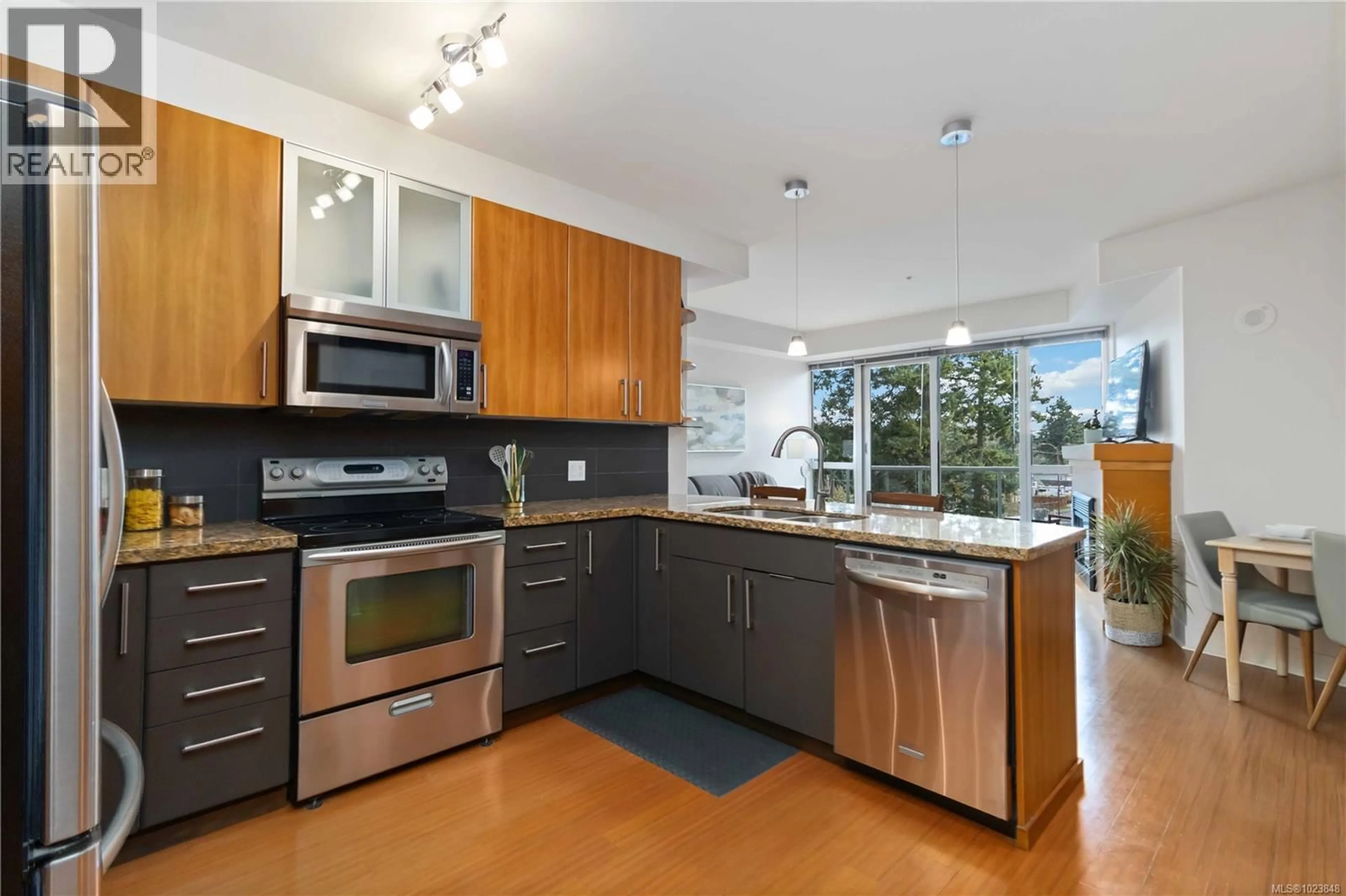 Open concept kitchen, unknown for 407 - 2745 VETERANS MEMORIAL PARKWAY, Langford British Columbia V9B0H4