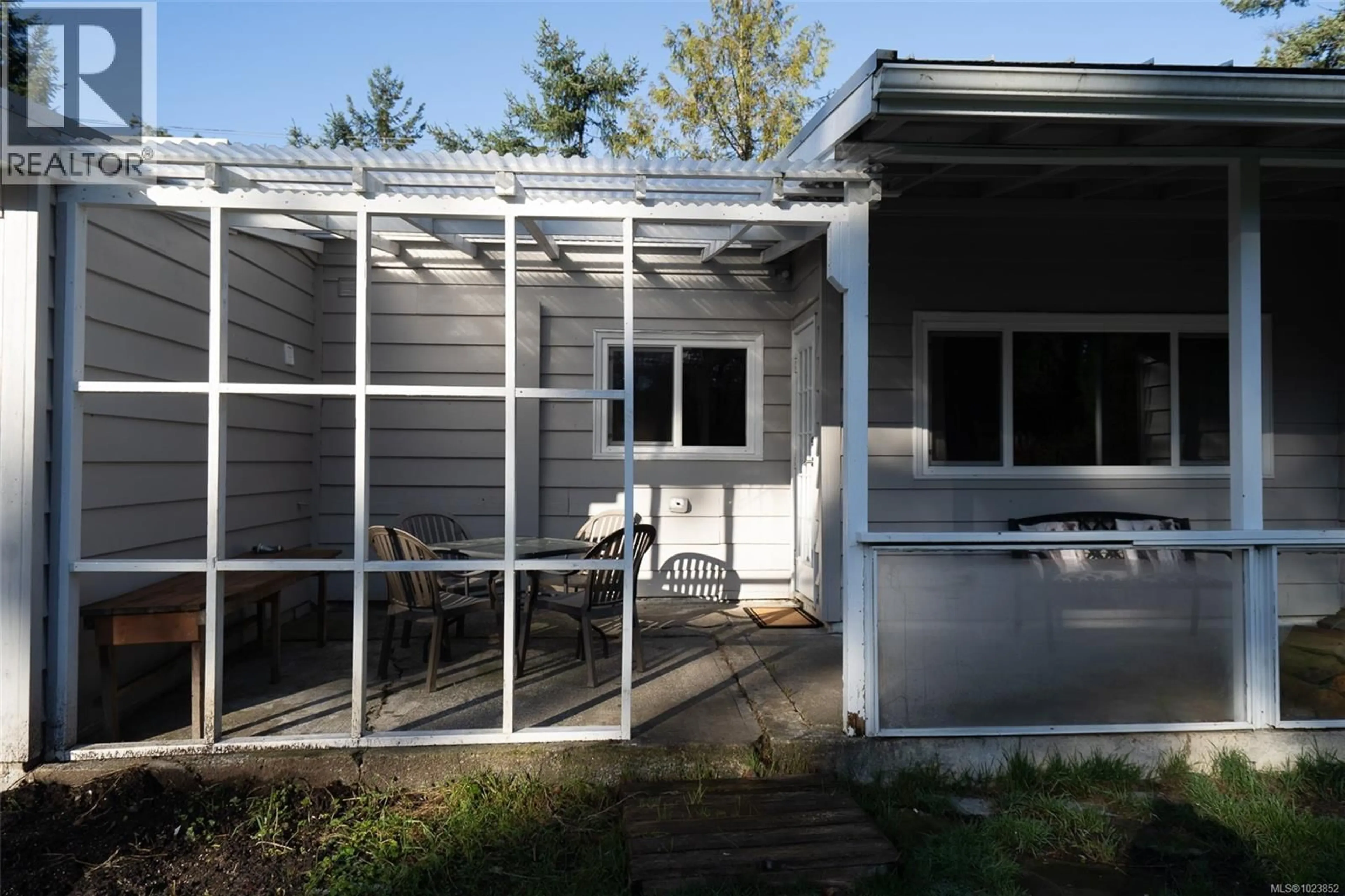 Patio, street for 274 PARK DRIVE, Salt Spring British Columbia V8K2S1