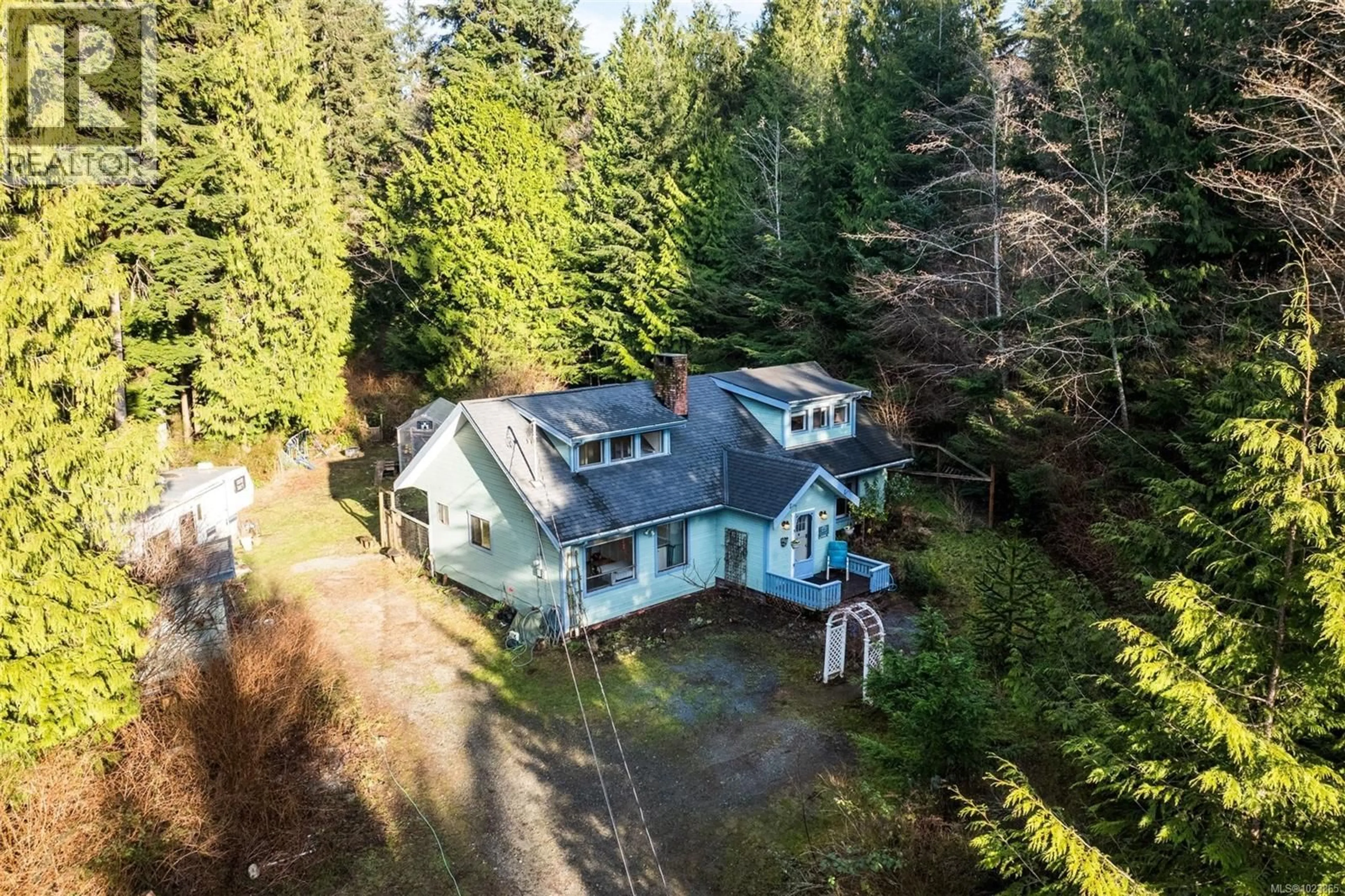A pic from outside/outdoor area/front of a property/back of a property/a pic from drone, unknown for 2823 WOODHAVEN ROAD, Sooke British Columbia V9Z1G6
