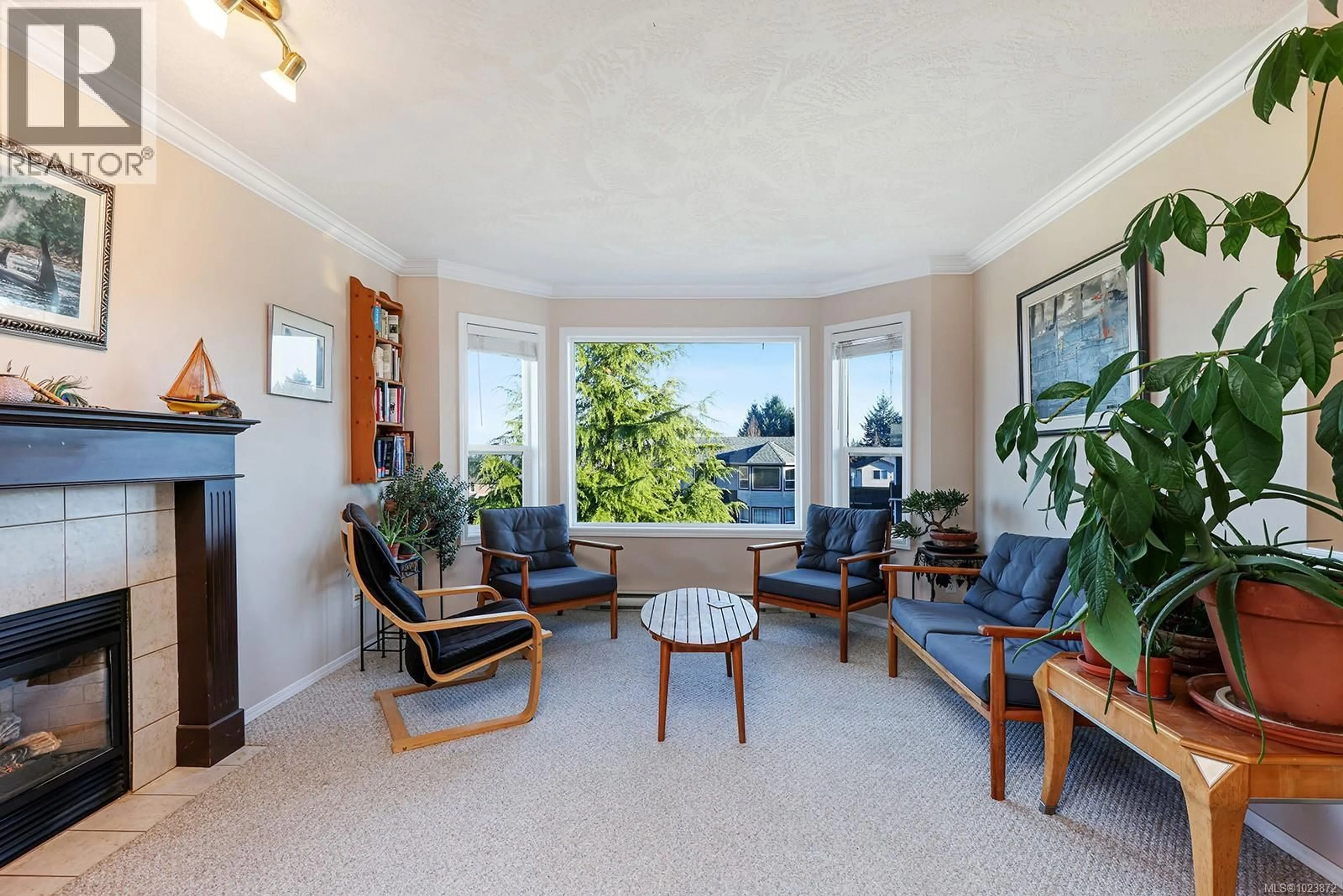 Living room with furniture, unknown for 1270 BECKTON DRIVE, Comox British Columbia V9M4G9