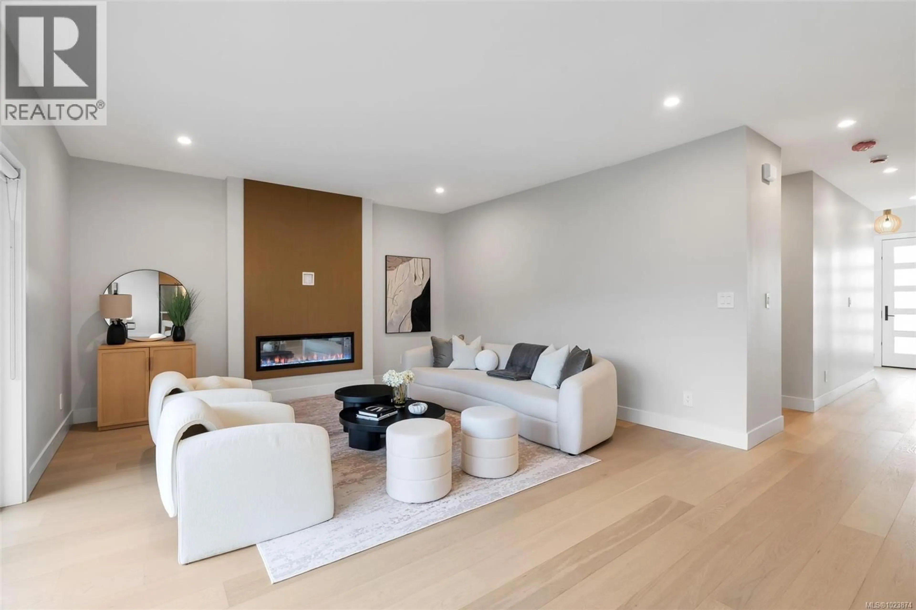 Living room with furniture, unknown for 1406 SANDSTONE LANE, Langford British Columbia V9B7A2