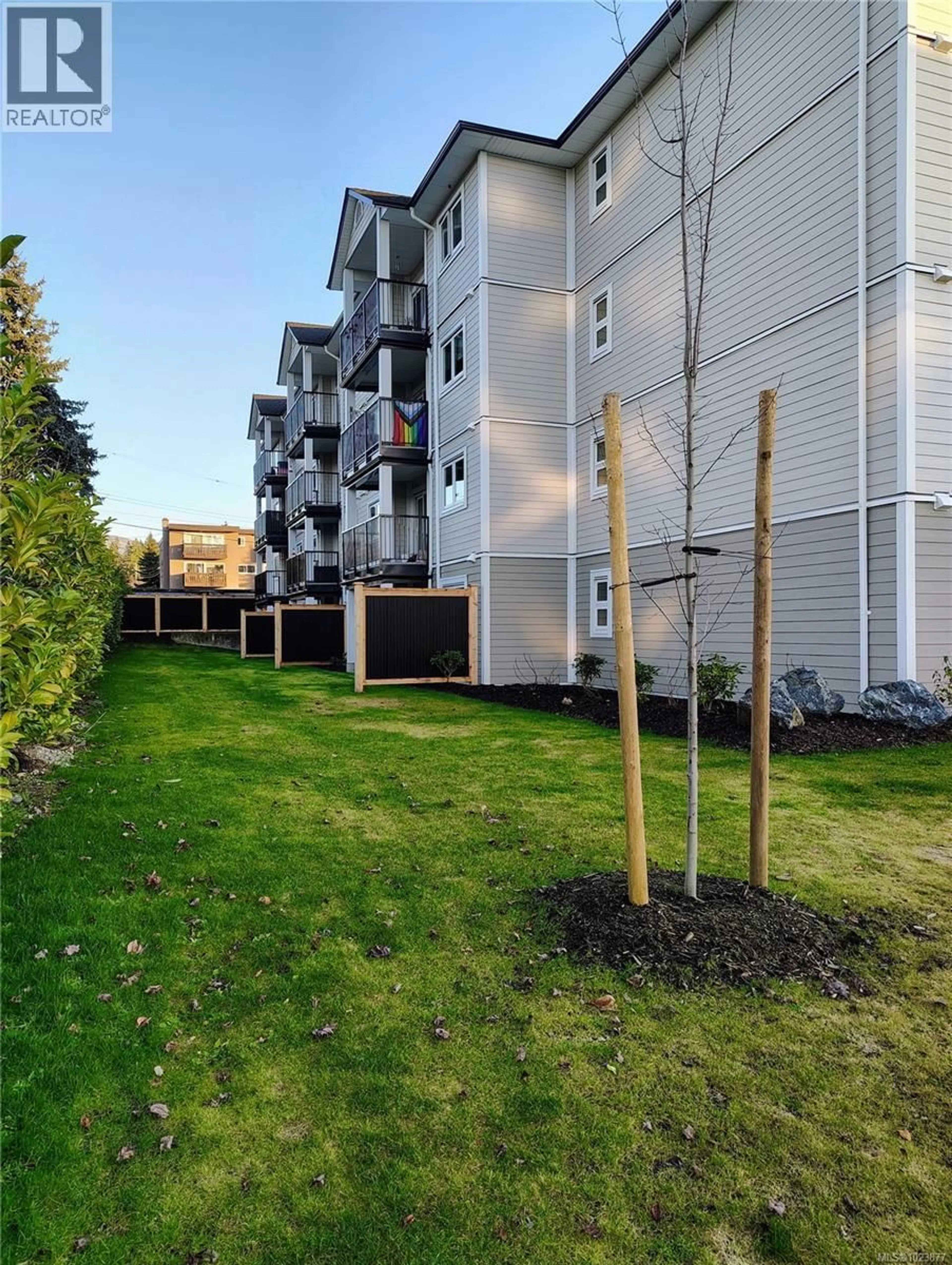 Patio, street for 409 - 3855 11TH AVENUE, Port Alberni British Columbia V9Y4Z2