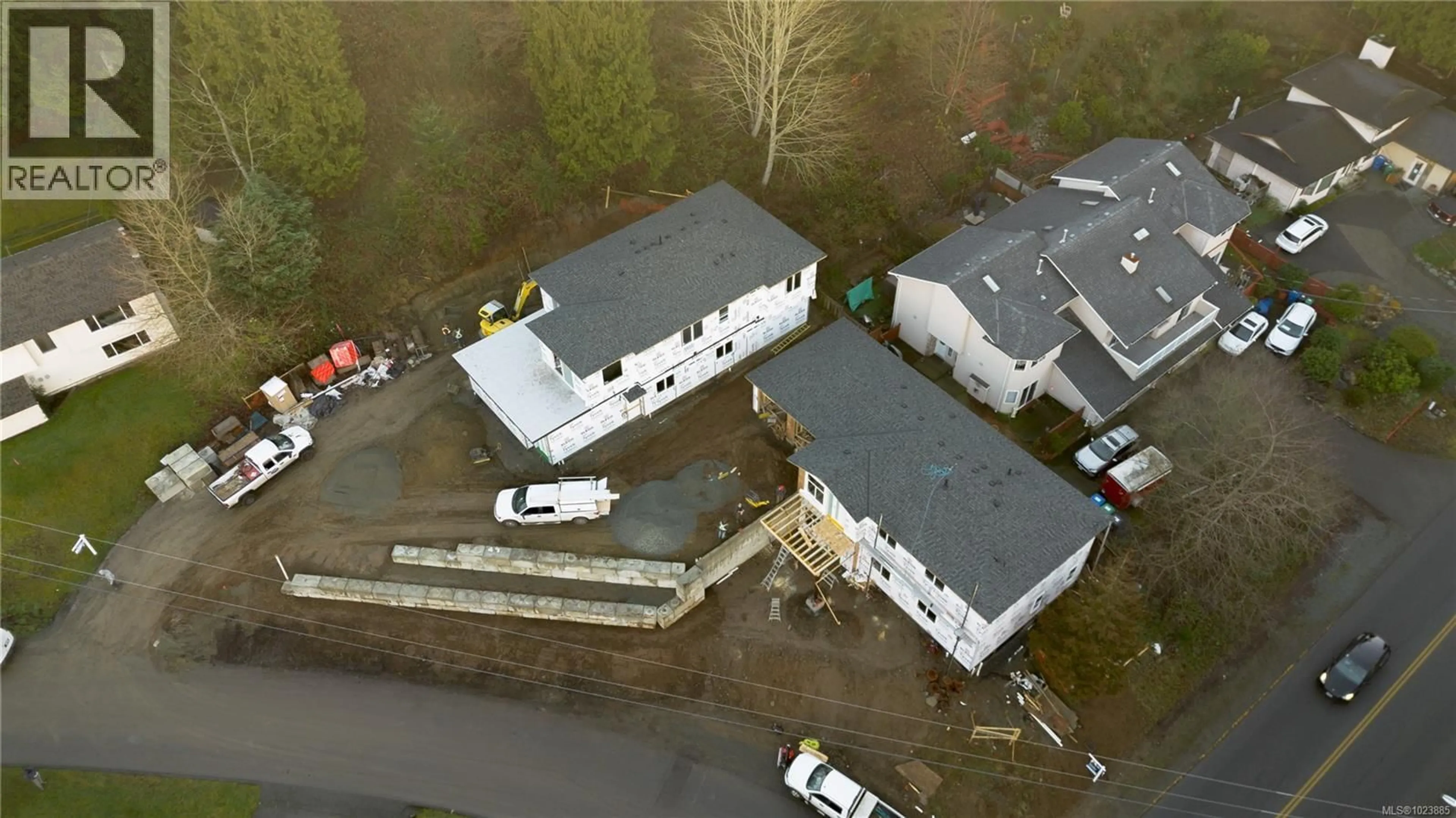 A pic from outside/outdoor area/front of a property/back of a property/a pic from drone, building for A - 5309 TOMS TURNABOUT, Nanaimo British Columbia V9T5M9