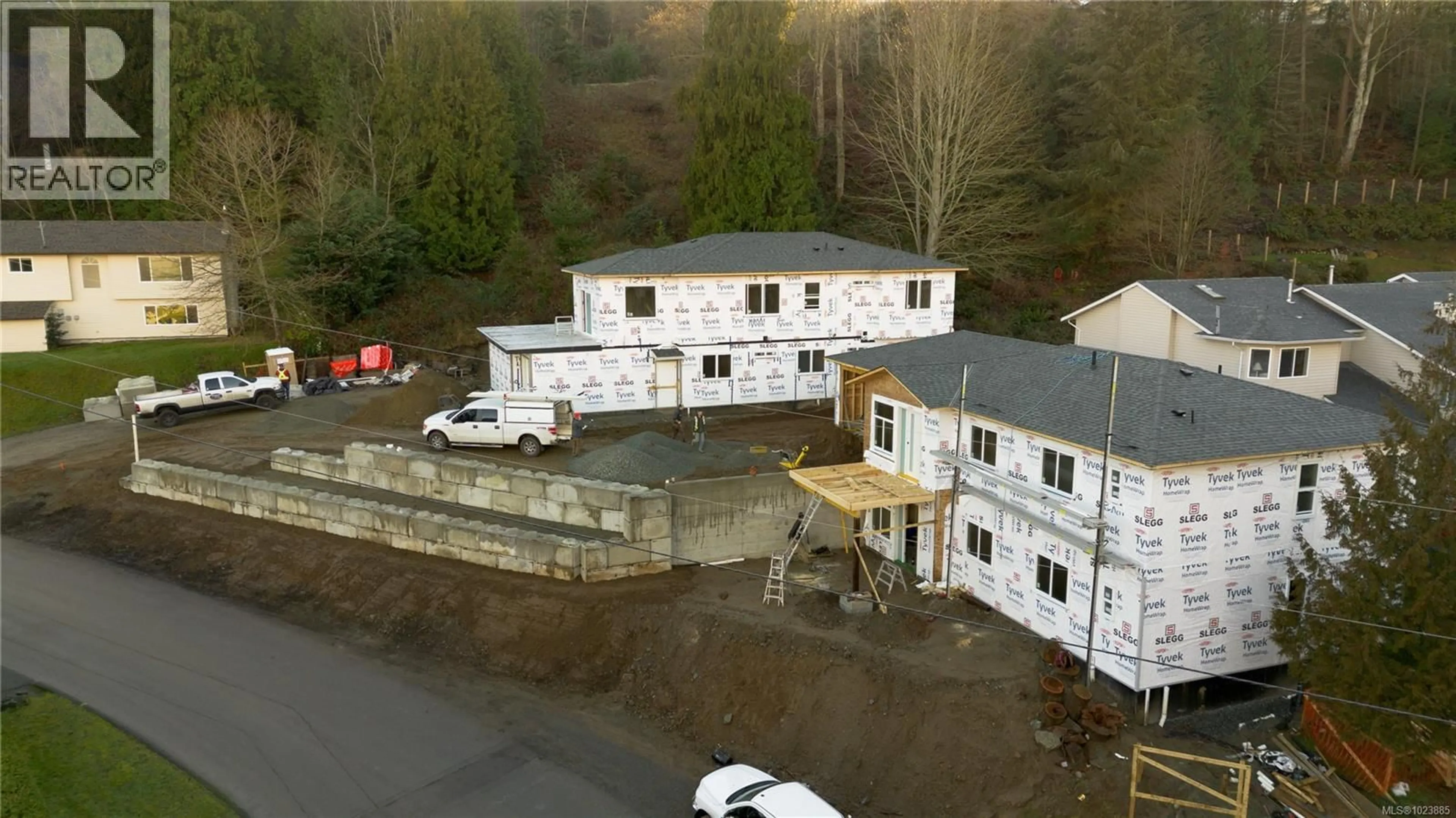 A pic from outside/outdoor area/front of a property/back of a property/a pic from drone, building for A - 5309 TOMS TURNABOUT, Nanaimo British Columbia V9T5M9