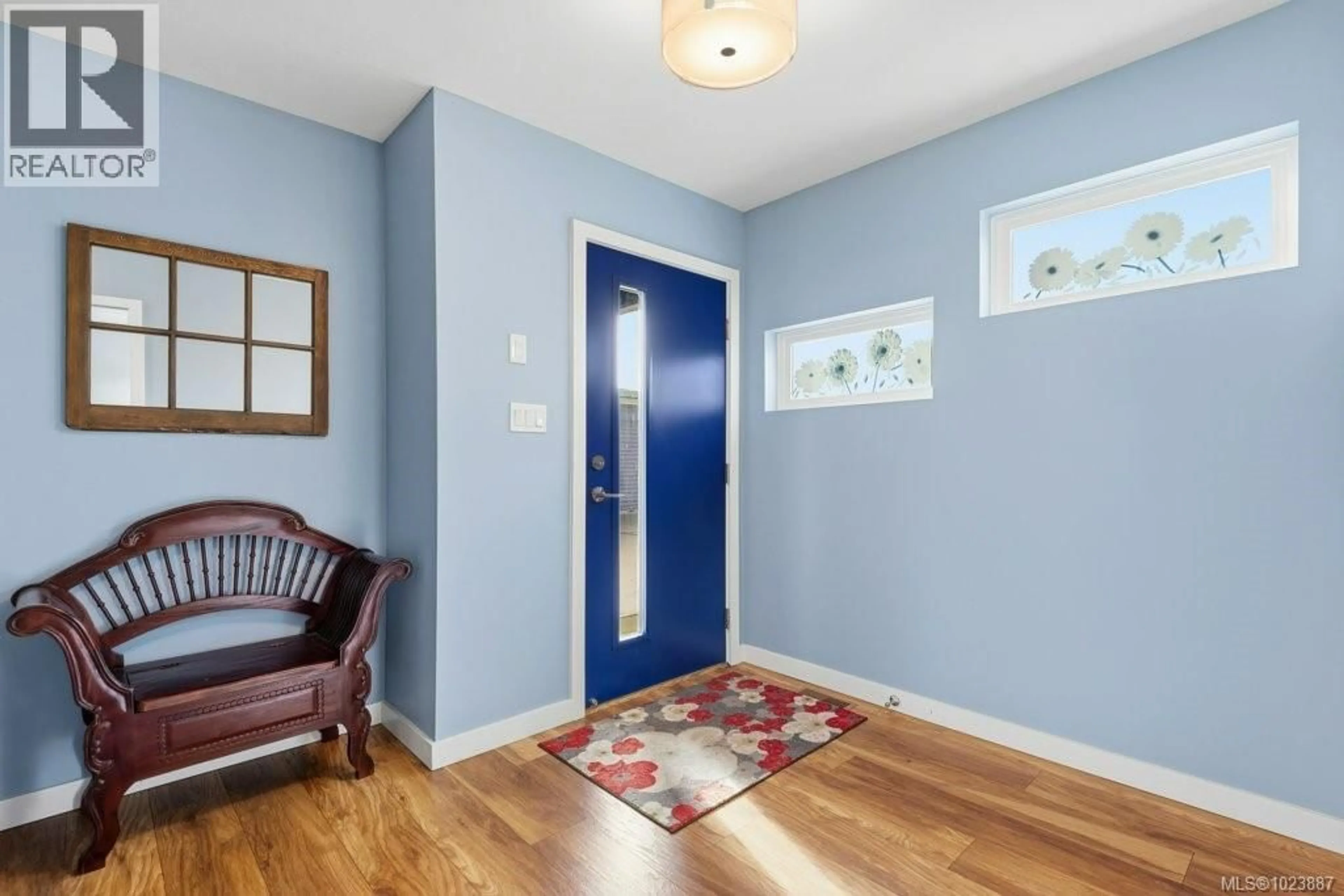 Indoor entryway for 3885 DISCOVERY DRIVE, Campbell River British Columbia V9W4W5