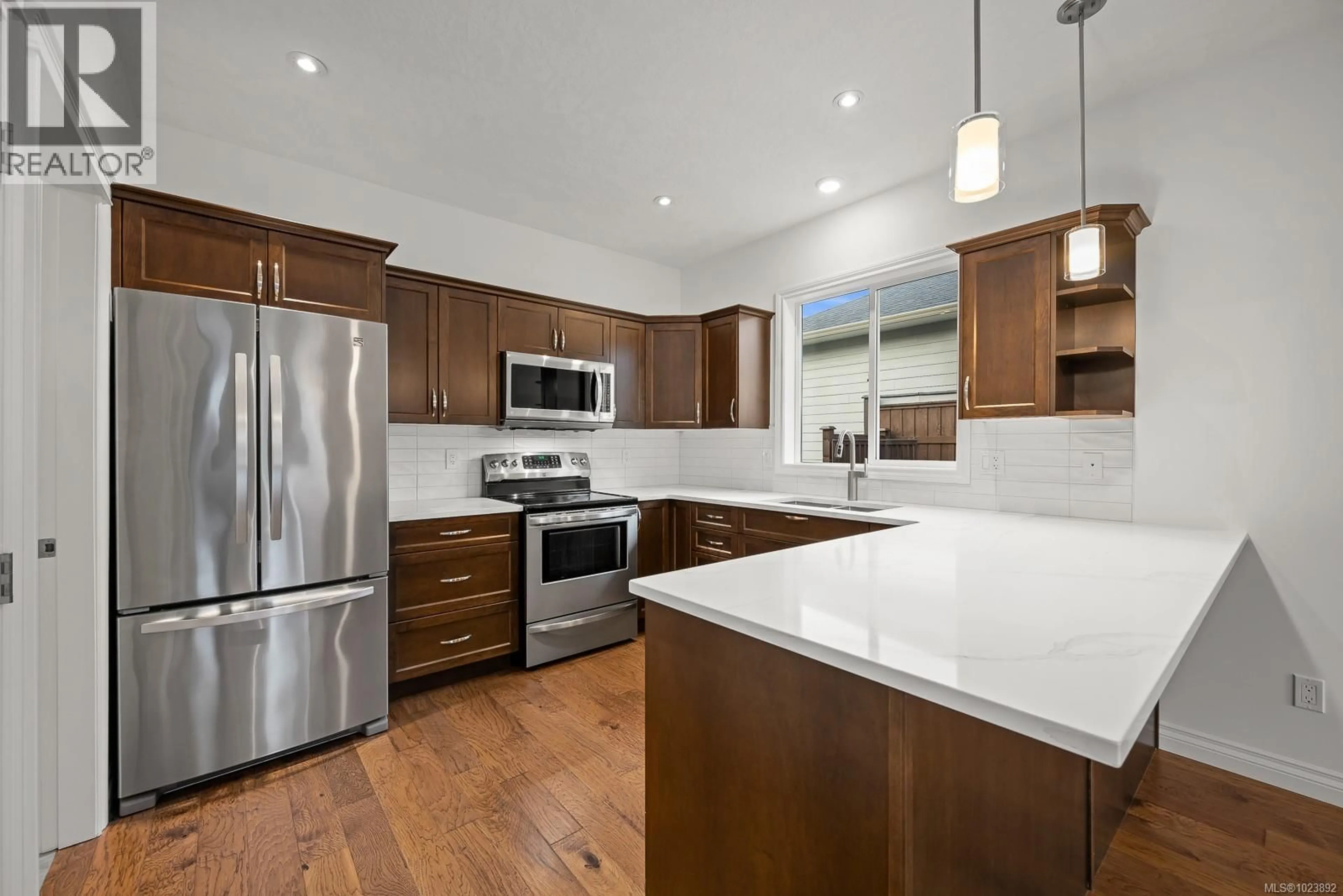 Open concept kitchen, unknown for 1286 ADMIRAL ROAD, Comox British Columbia V9M0B4