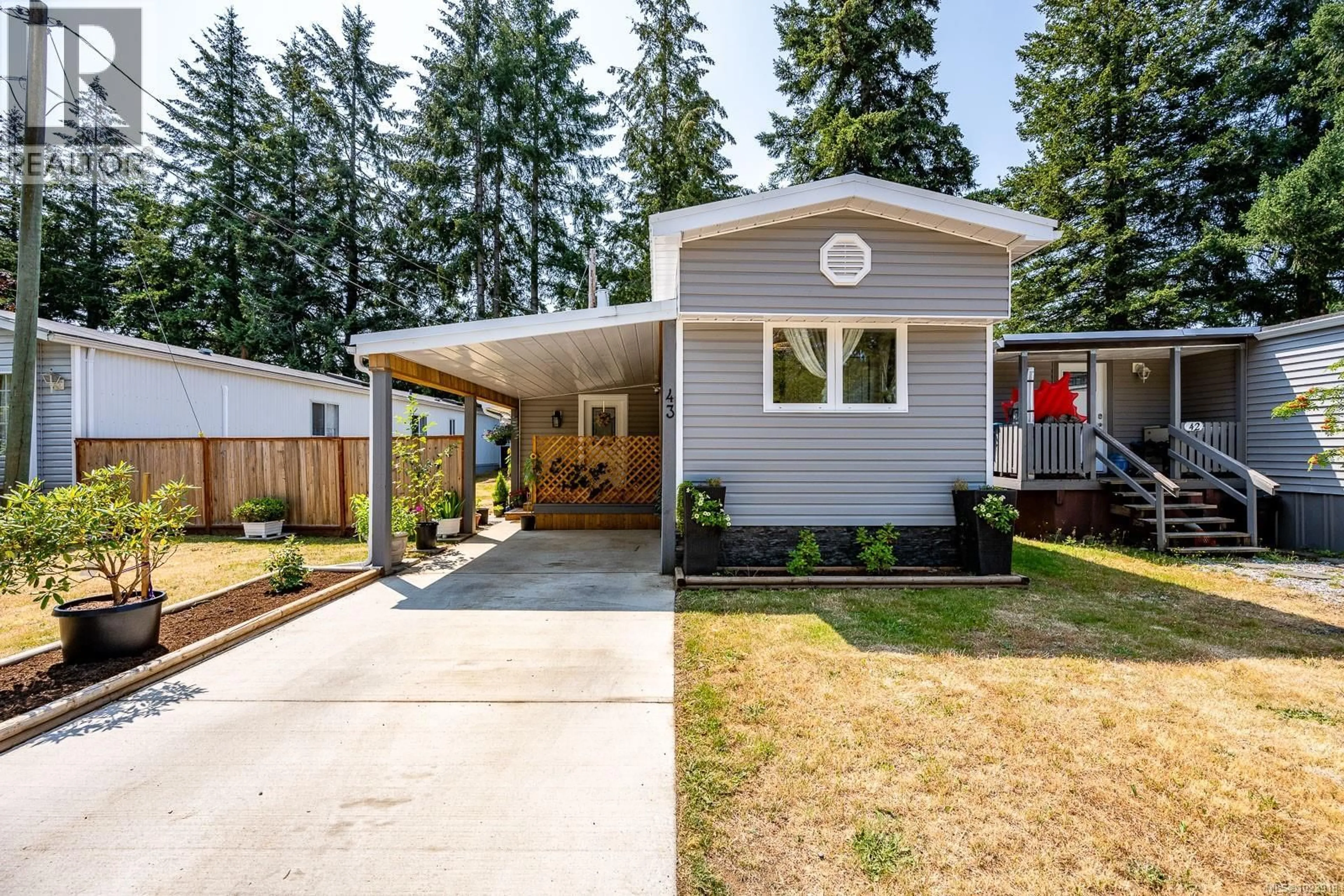 Home with vinyl exterior material, street for 43 - 1901 RYAN ROAD EAST, Comox British Columbia V9M4E1