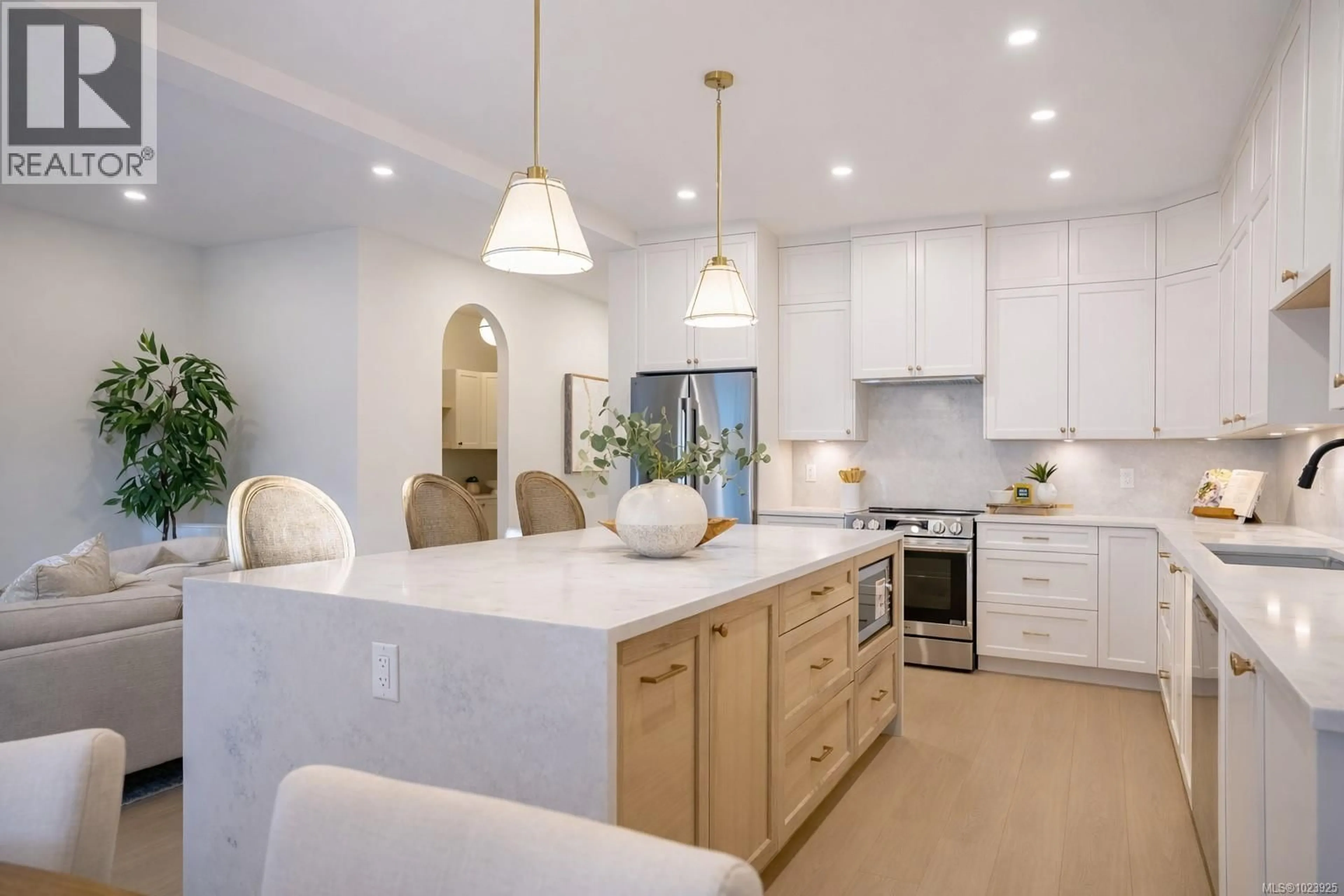 Open concept kitchen, unknown for 1565 MARBLE PLACE, Langford British Columbia V9B7A2