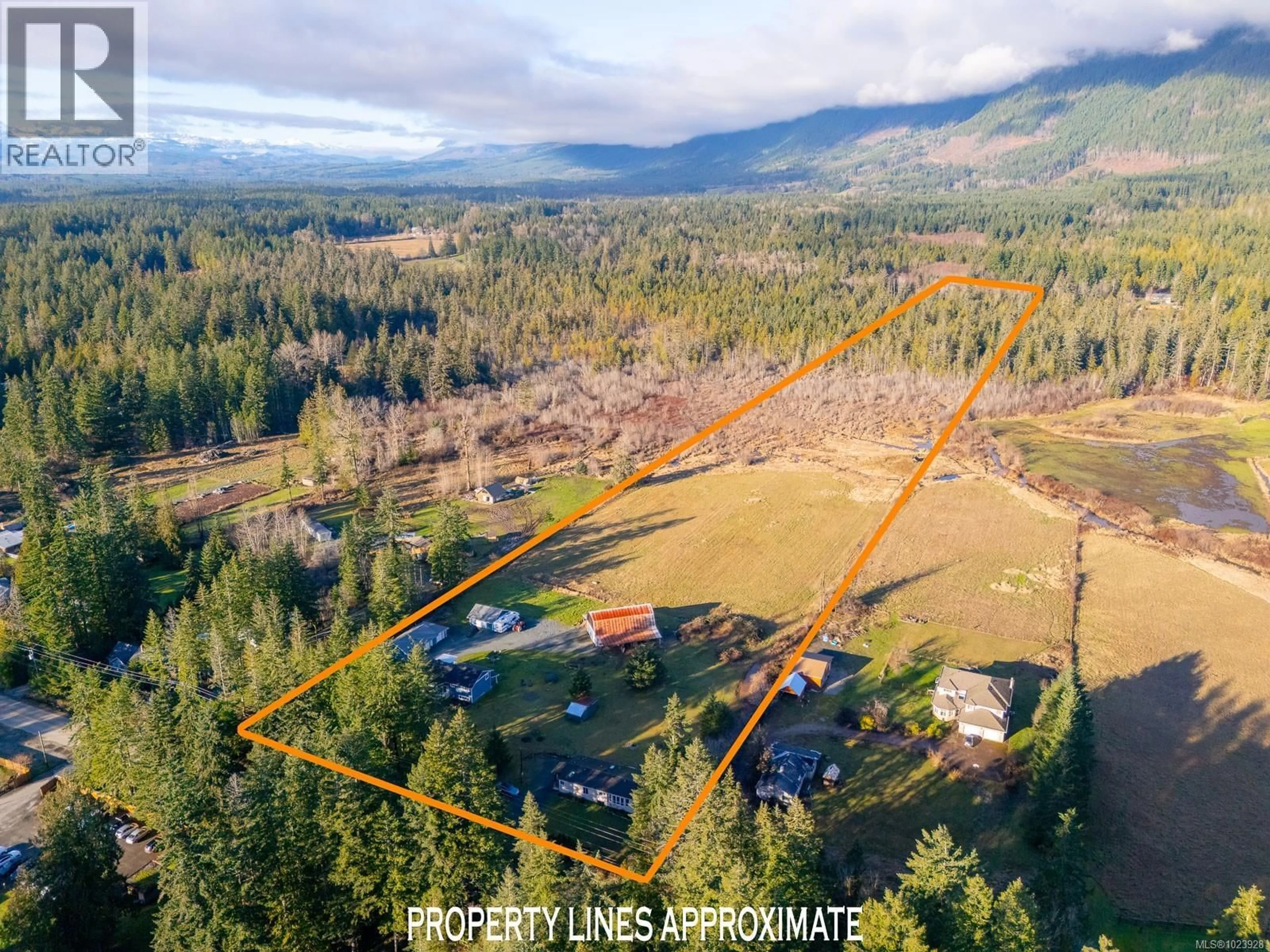 A pic from outside/outdoor area/front of a property/back of a property/a pic from drone, unknown for 7801-7807 BEAVER CREEK ROAD, Port Alberni British Columbia V9Y8N3