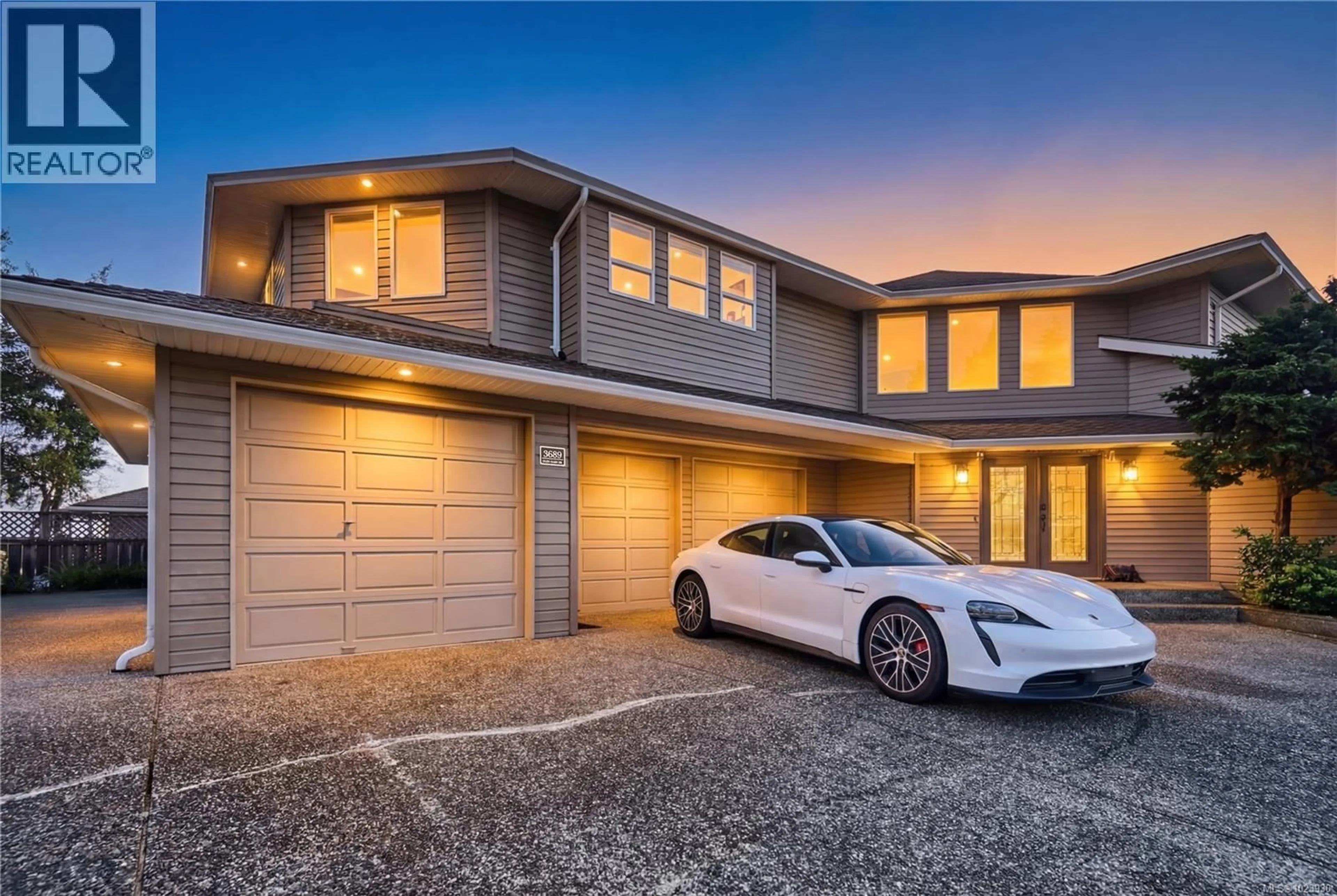 Indoor garage for 3689 GLEN OAKS DRIVE, Nanaimo British Columbia V9T5A1