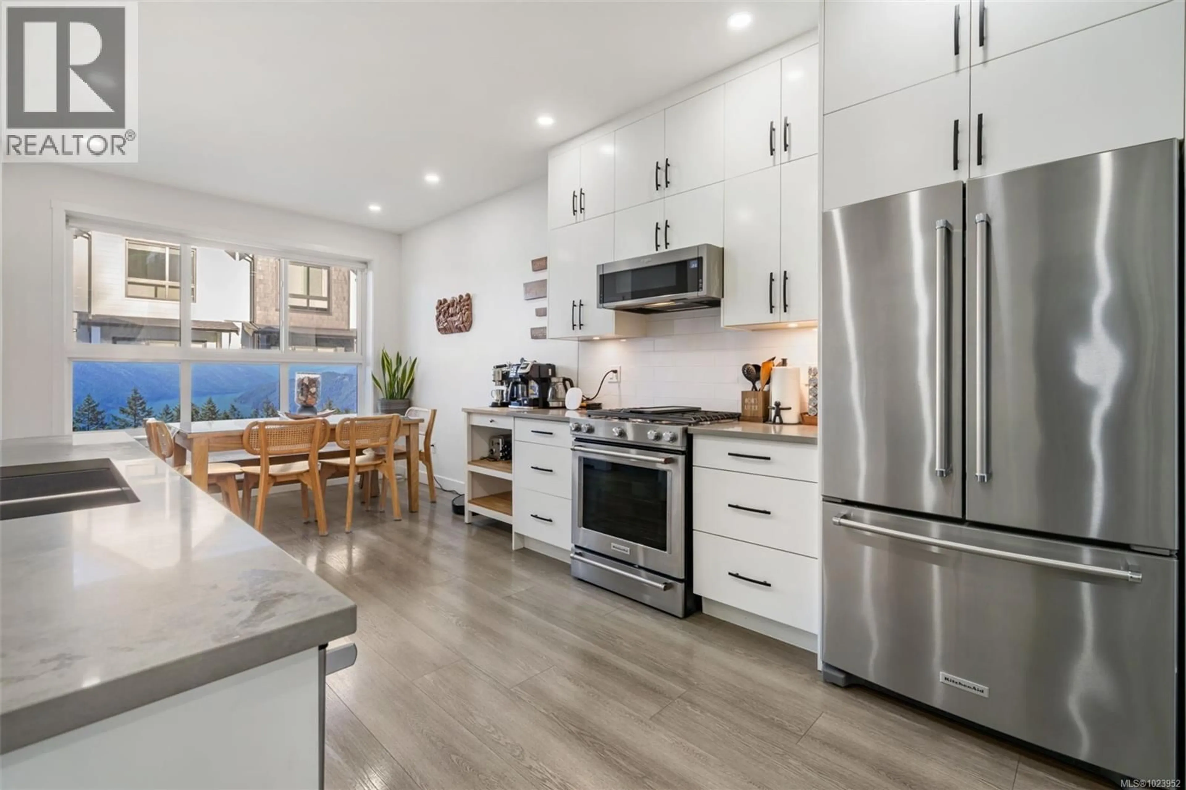 Open concept kitchen, unknown for 1117 PULLMAN CLOSE, Langford British Columbia V9B6Z1