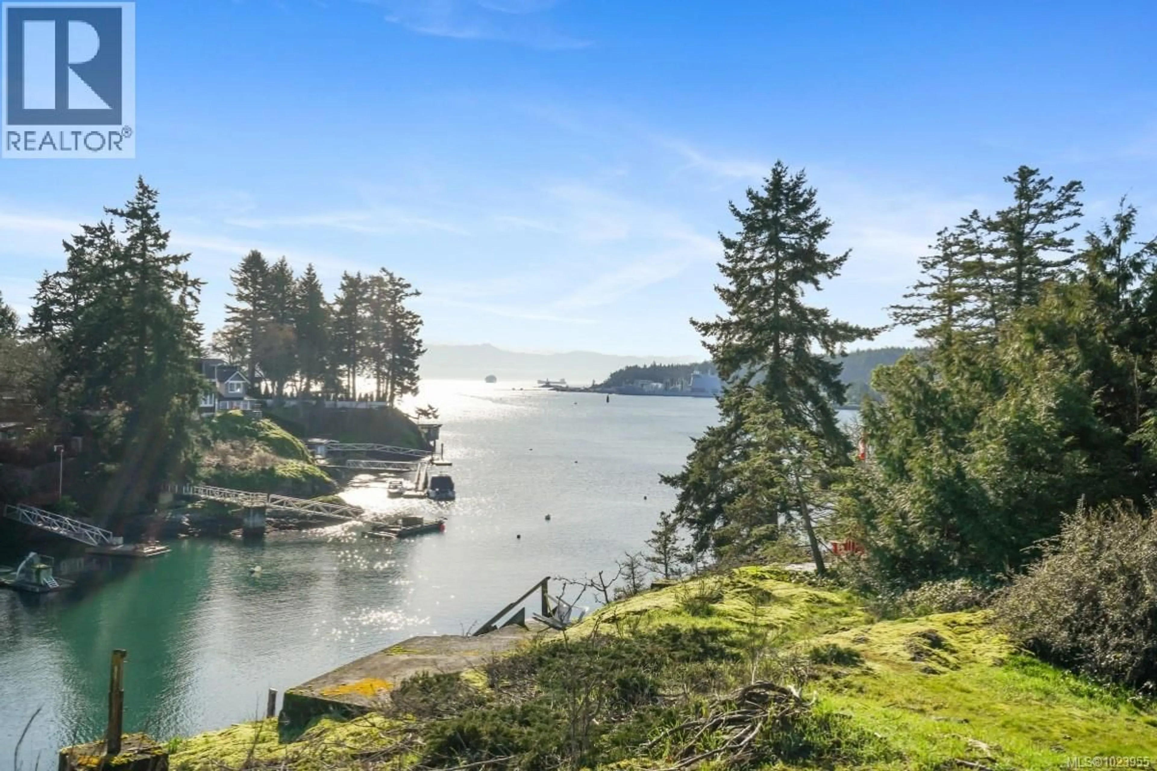 Unknown for 304 BESSBOROUGH AVENUE, View Royal British Columbia V9B1T7