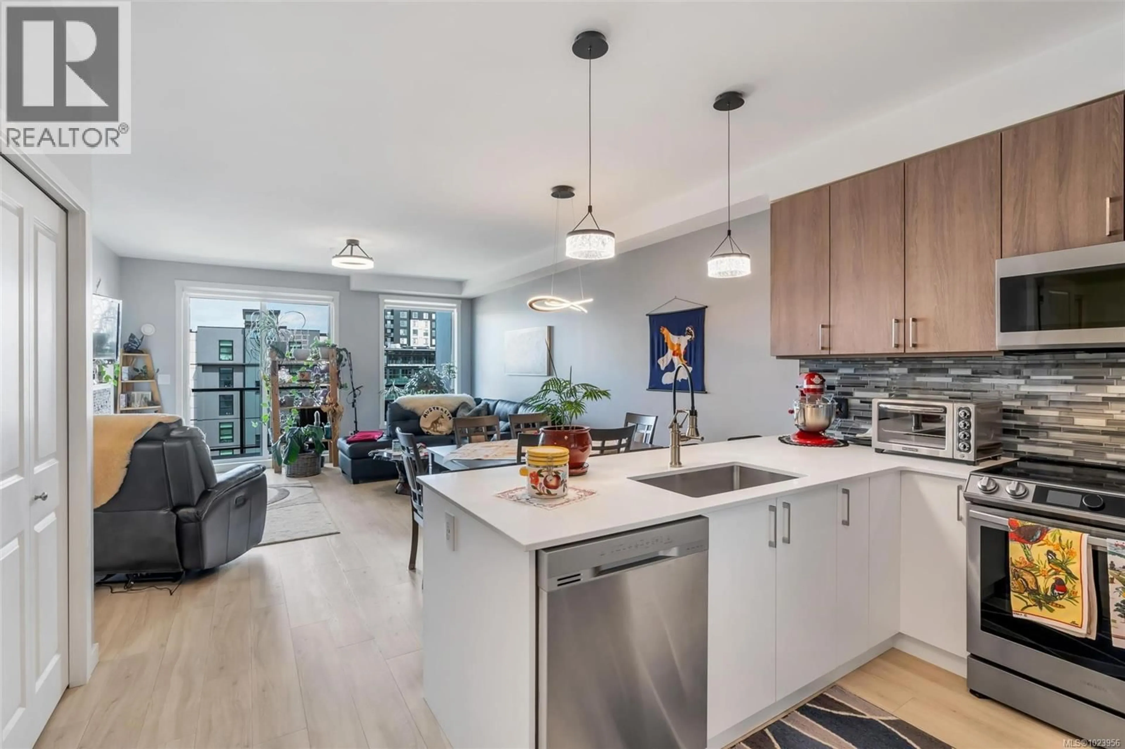 Open concept kitchen, unknown for 506 - 810 ORONO AVENUE, Langford British Columbia V9B6Y9