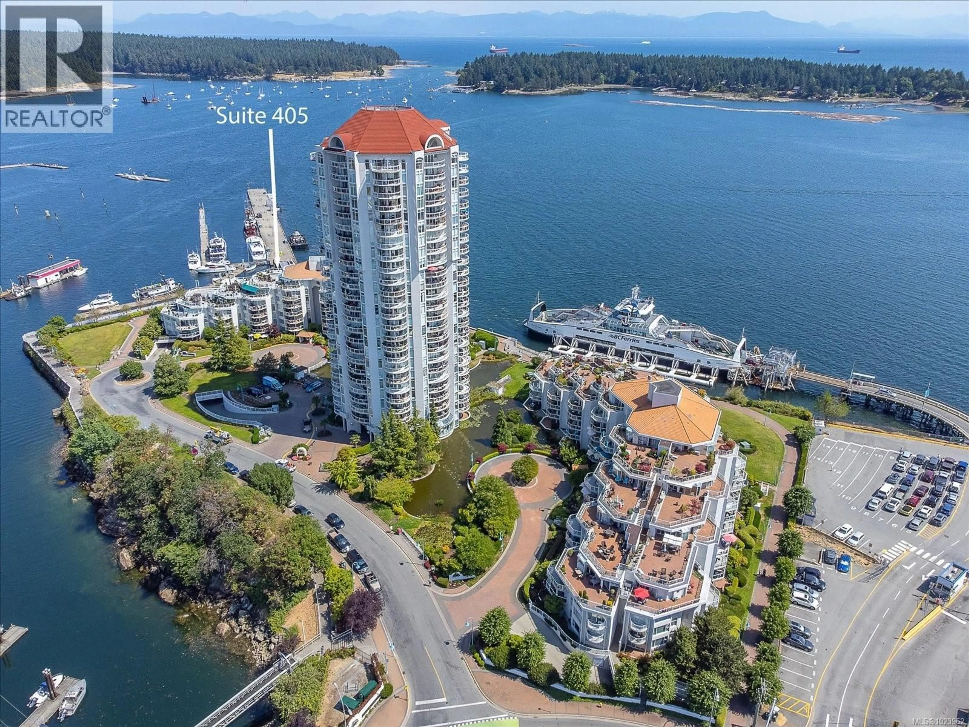 A pic from outside/outdoor area/front of a property/back of a property/a pic from drone, water/lake/river/ocean view for 405 - 150 PROMENADE DRIVE, Nanaimo British Columbia V9R6M6