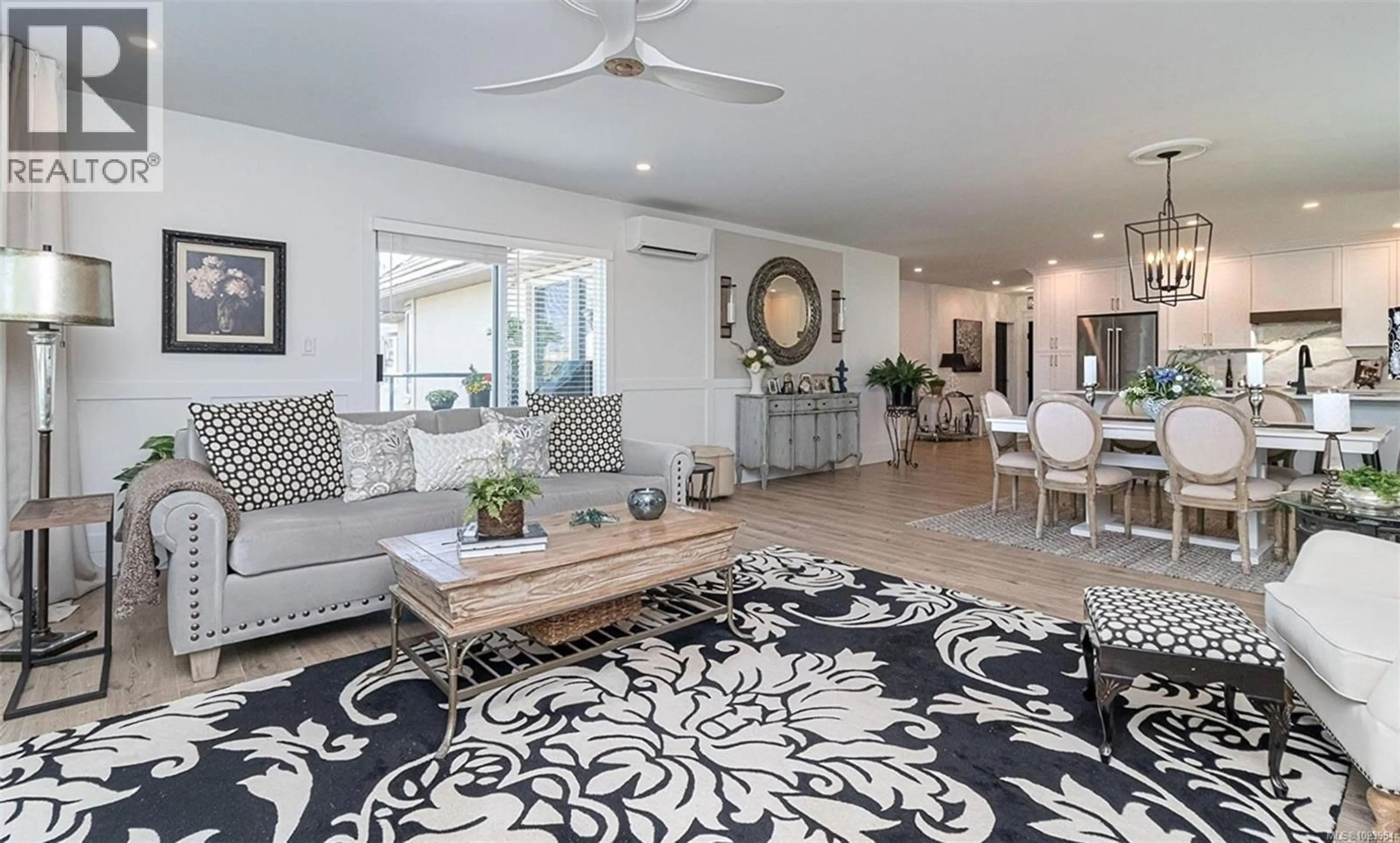 Living room with furniture, unknown for 516 - 50 SONGHEES ROAD, Victoria British Columbia V9A7J4