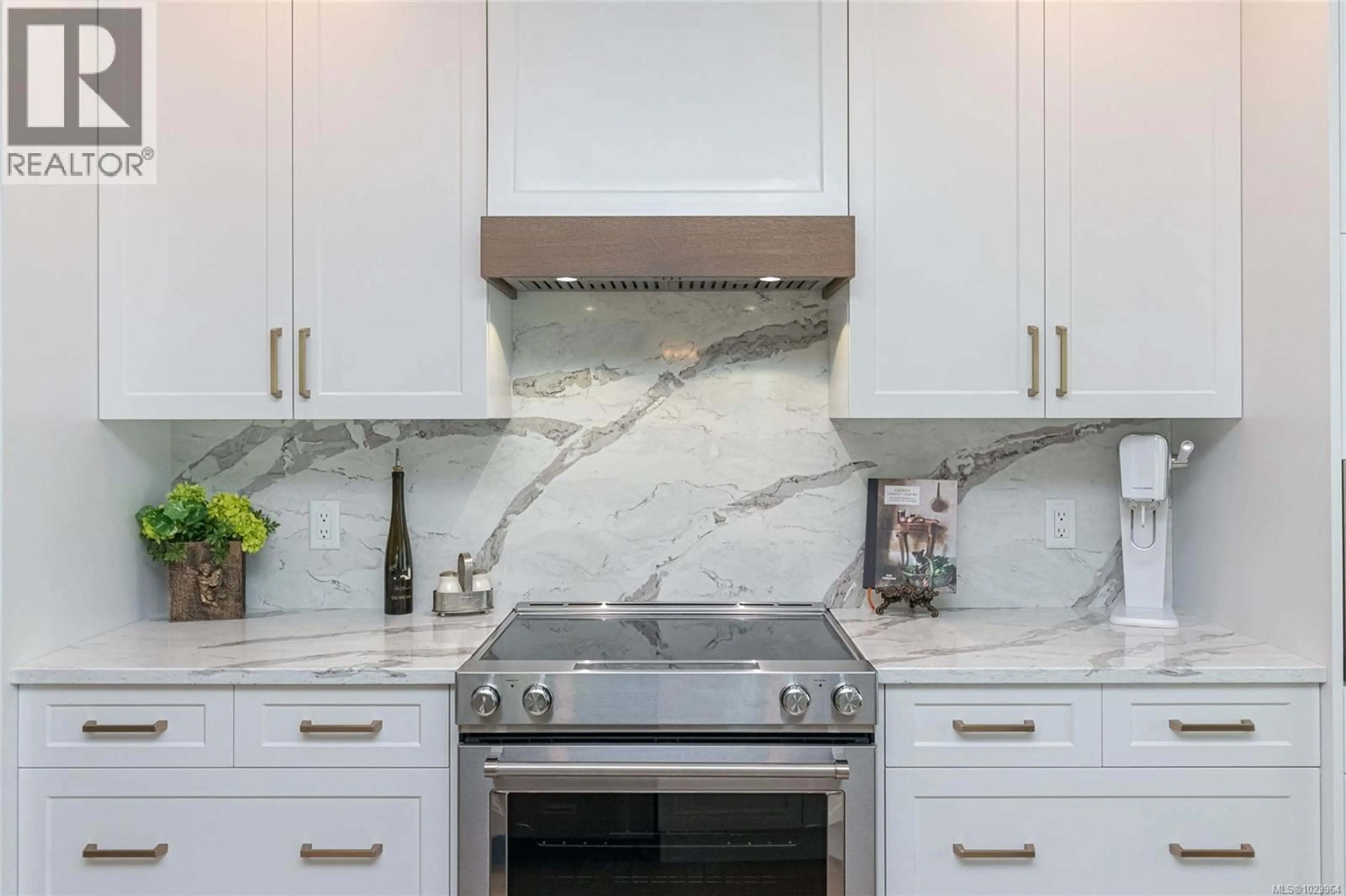 Contemporary kitchen, ceramic/tile floor for 516 - 50 SONGHEES ROAD, Victoria British Columbia V9A7J4