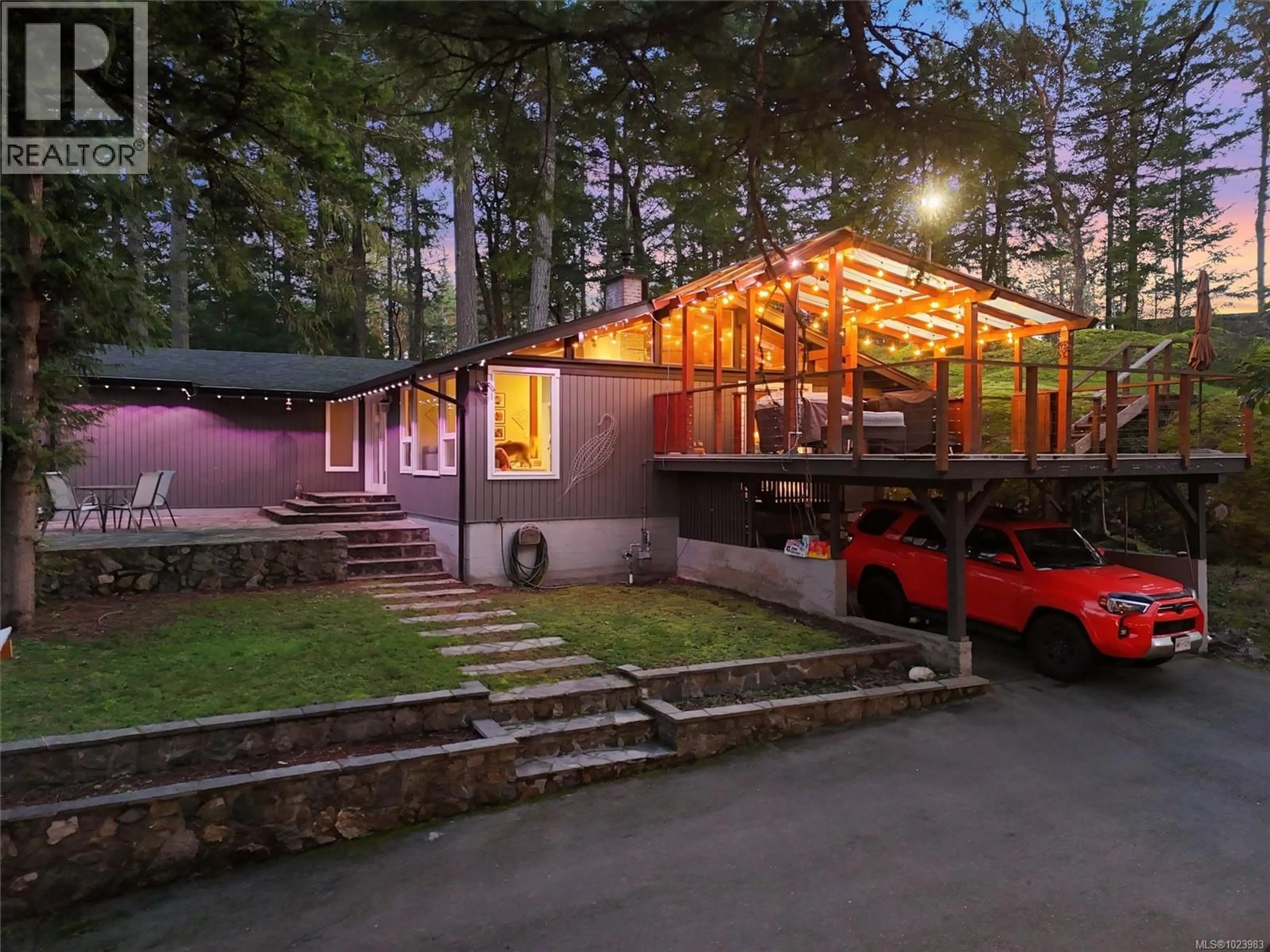 Unknown for 665 LATORIA ROAD, Colwood British Columbia V9C3A3