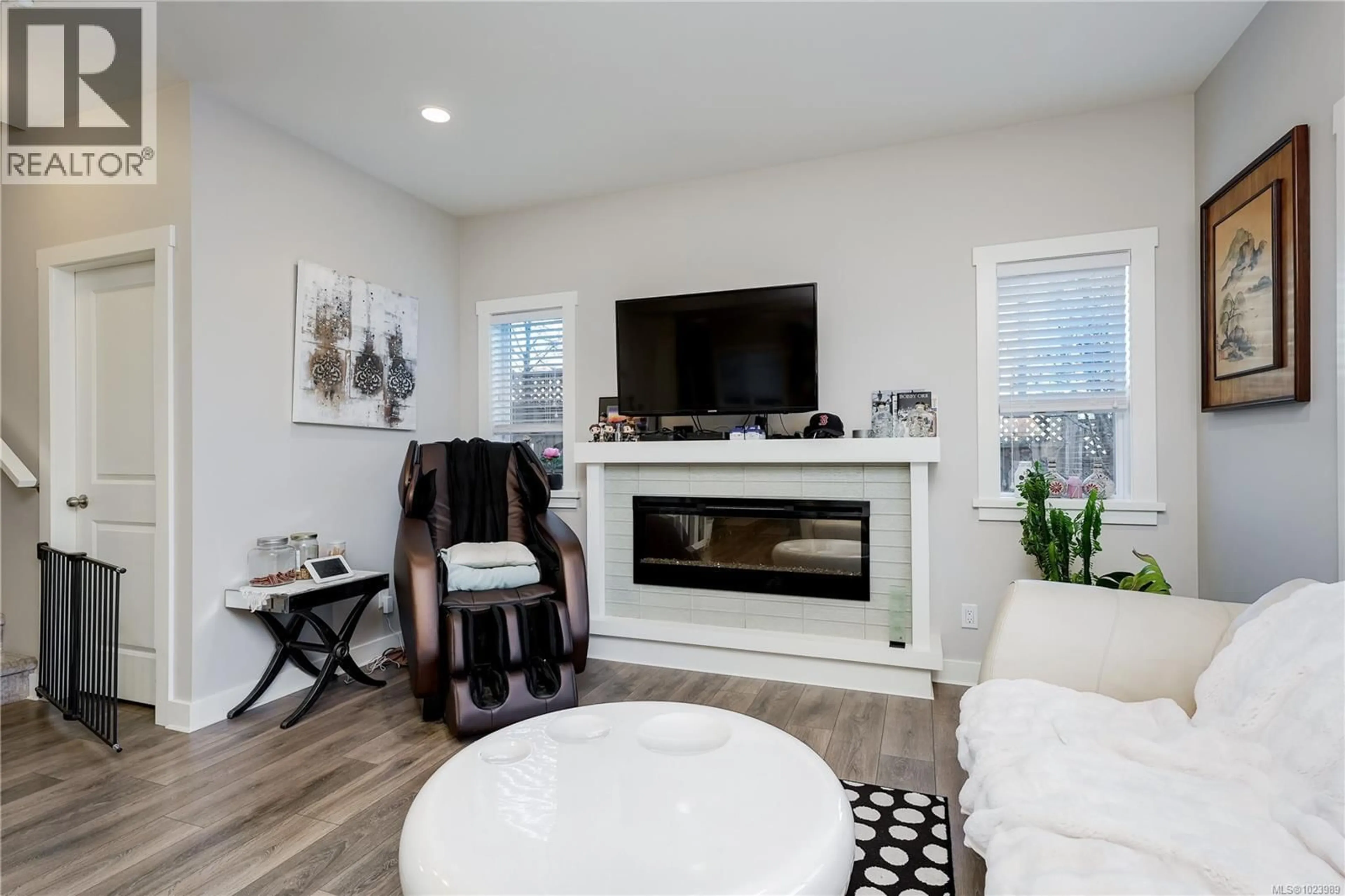 Living room with furniture, unknown for 1326 BOMBARDIER CRESCENT, Langford British Columbia V9B0R2