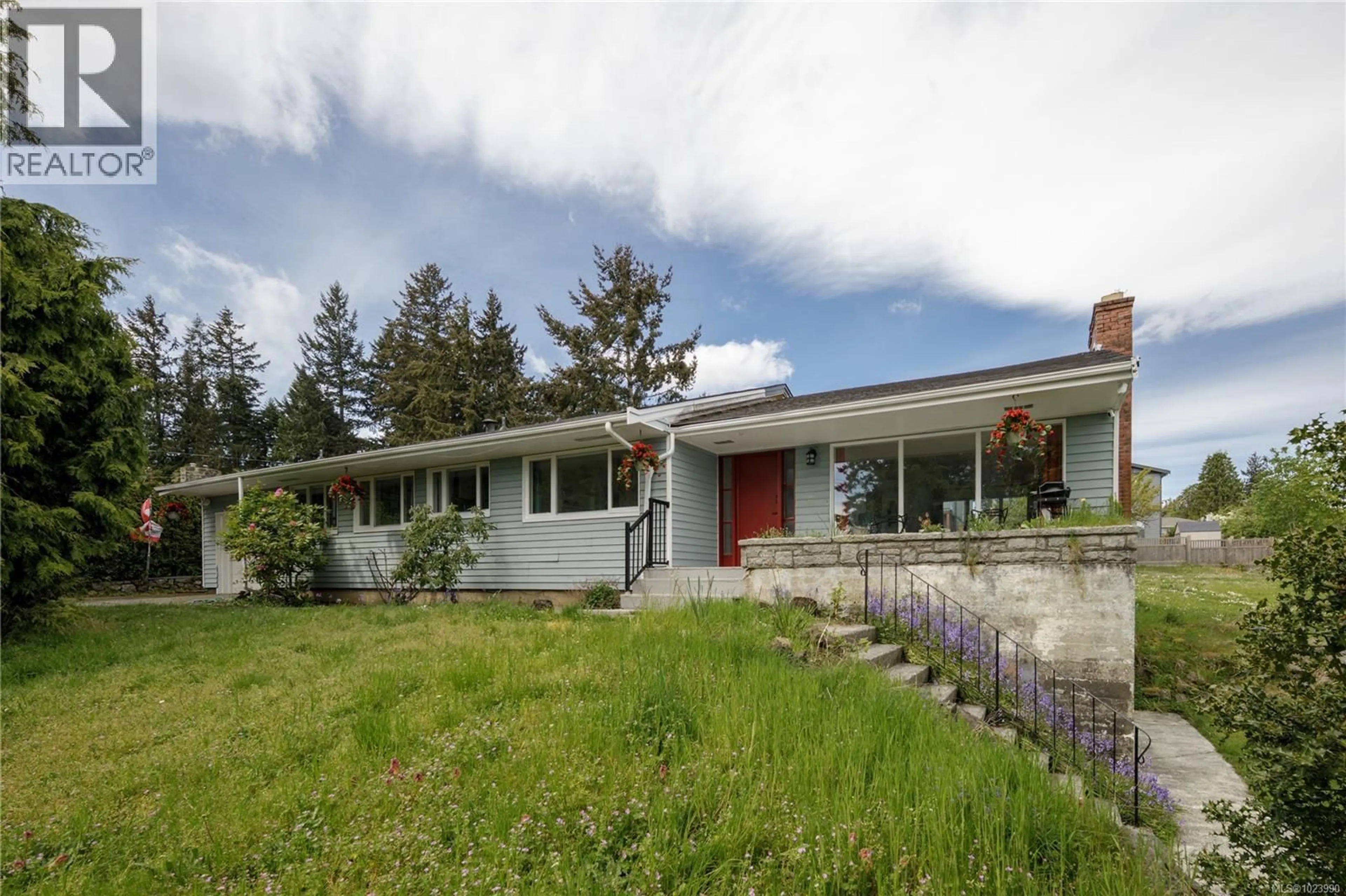 Unknown for 2555 DEPARTURE BAY ROAD, Nanaimo British Columbia V9S3W2