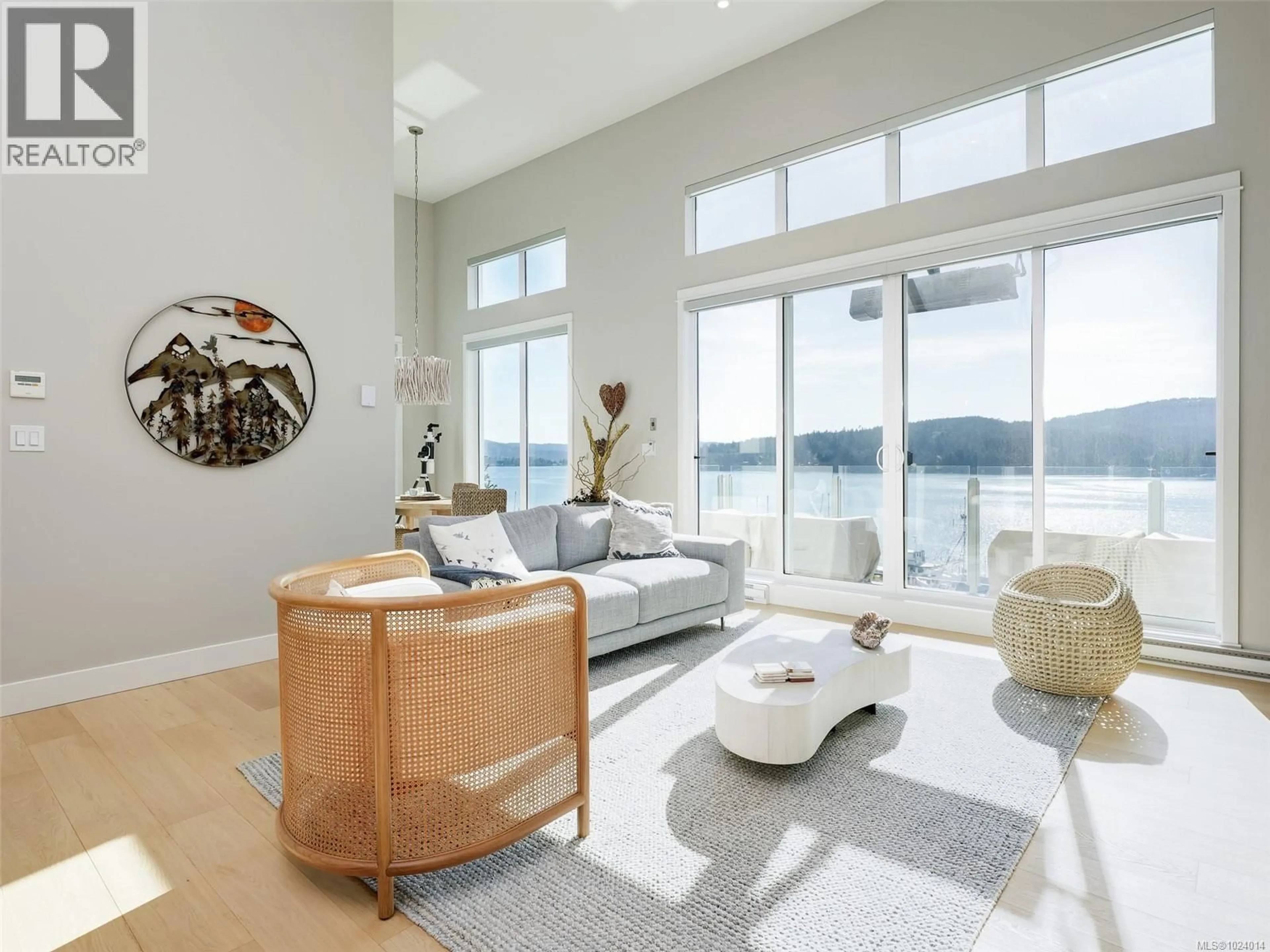 Living room with furniture, unknown for 402 - 1820 MAPLE AVENUE SOUTH, Sooke British Columbia V9Z0N9