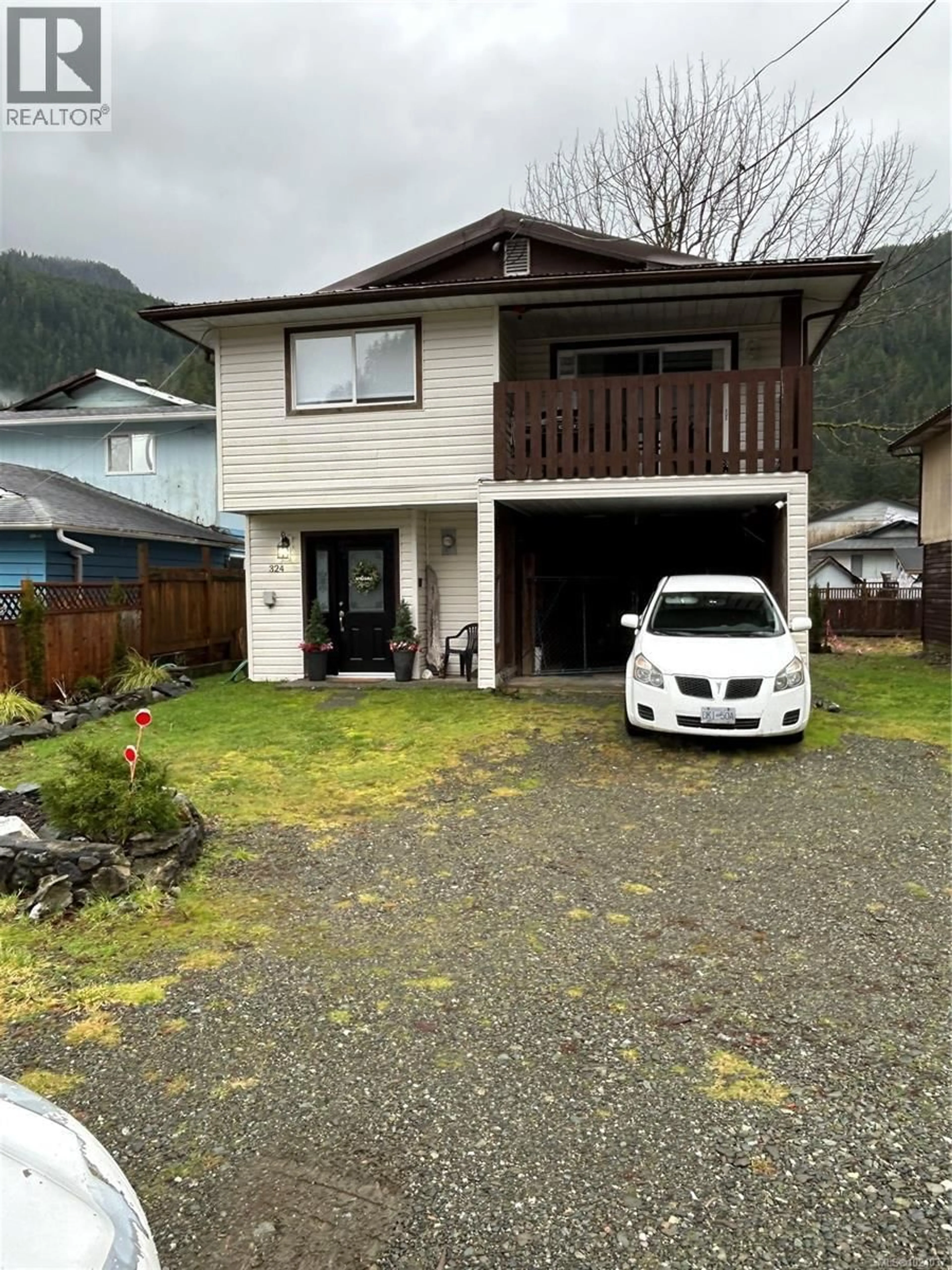 A pic from outside/outdoor area/front of a property/back of a property/a pic from drone, mountain view for 324 ALPINE VIEW ROAD, Tahsis British Columbia V0P1X0