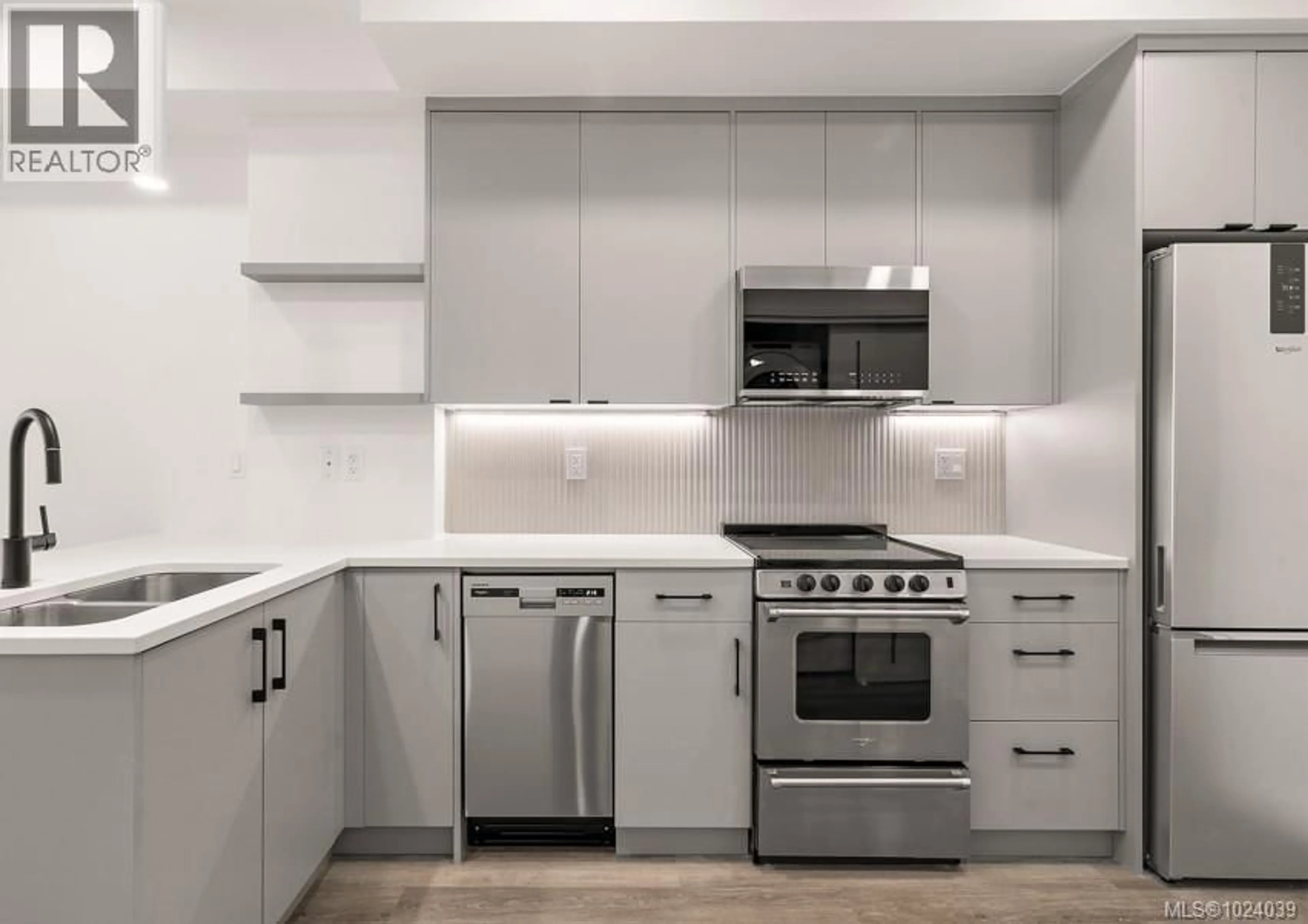 Standard kitchen, unknown for 408 - 610 LAMPSON STREET, Esquimalt British Columbia V9A0L4