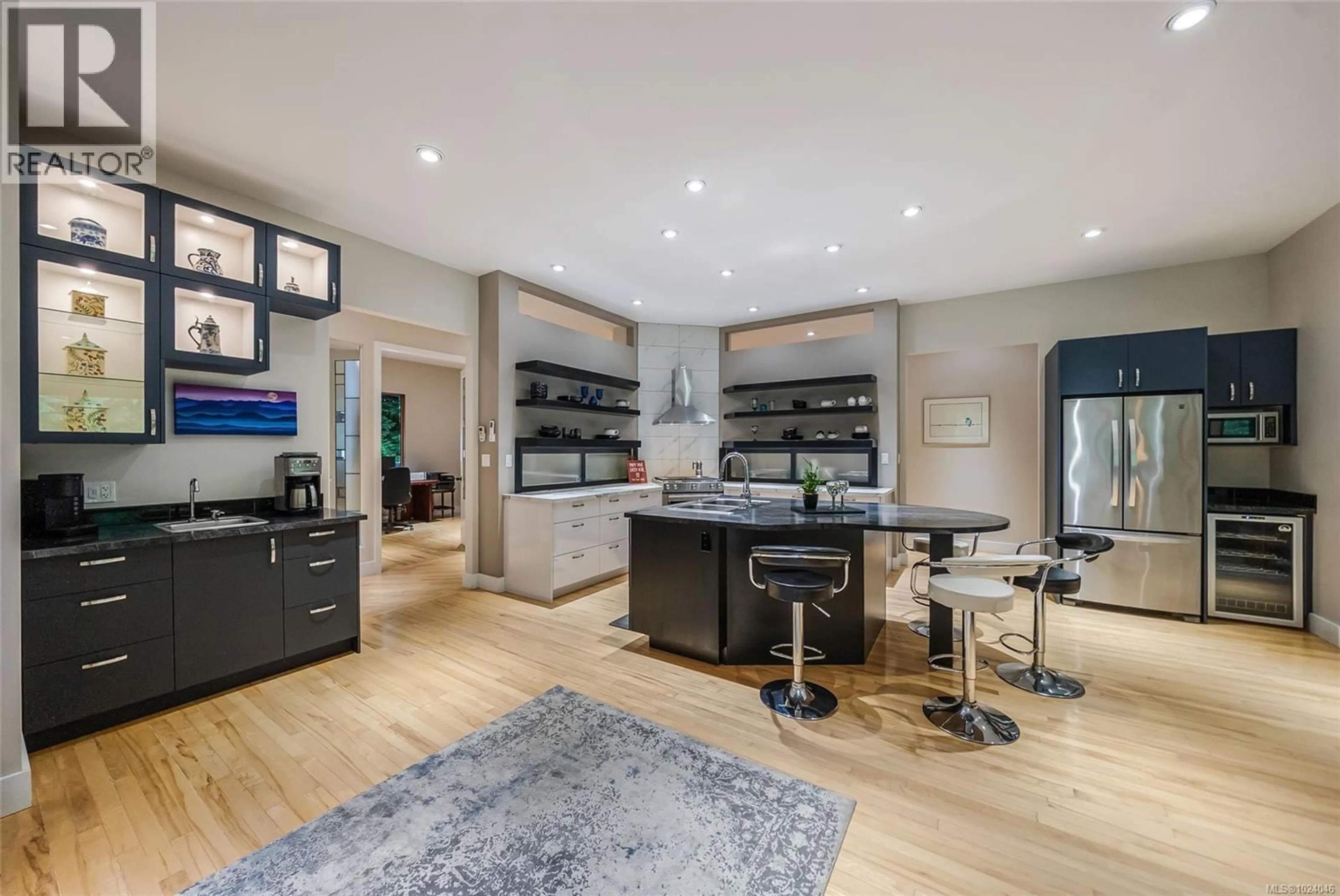 Open concept kitchen, unknown for 1875 ASHLING ROAD, Qualicum Beach British Columbia V9K2V1