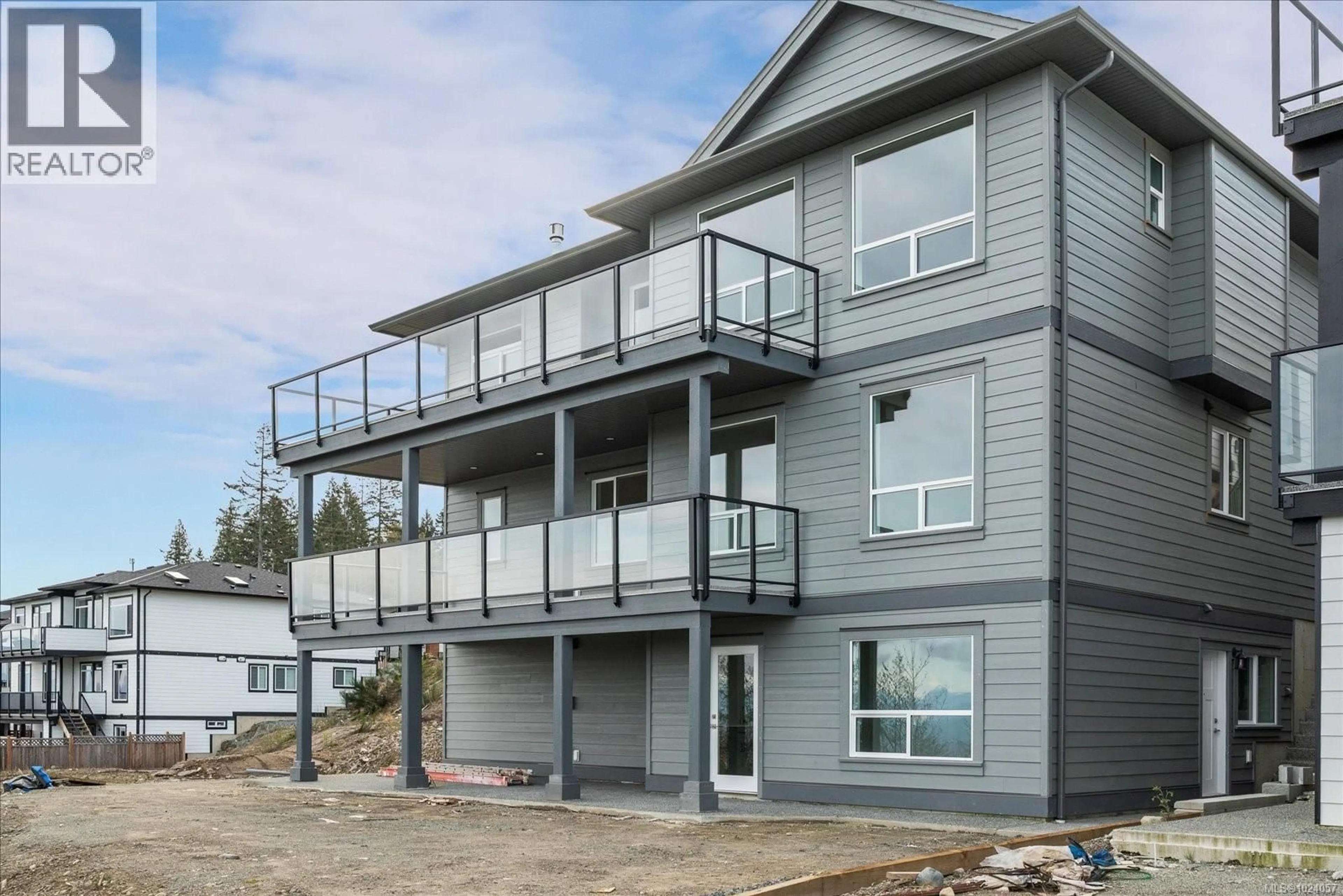 Home with vinyl exterior material, building for 4684 AMBIENCE DRIVE, Nanaimo British Columbia V9T0L3