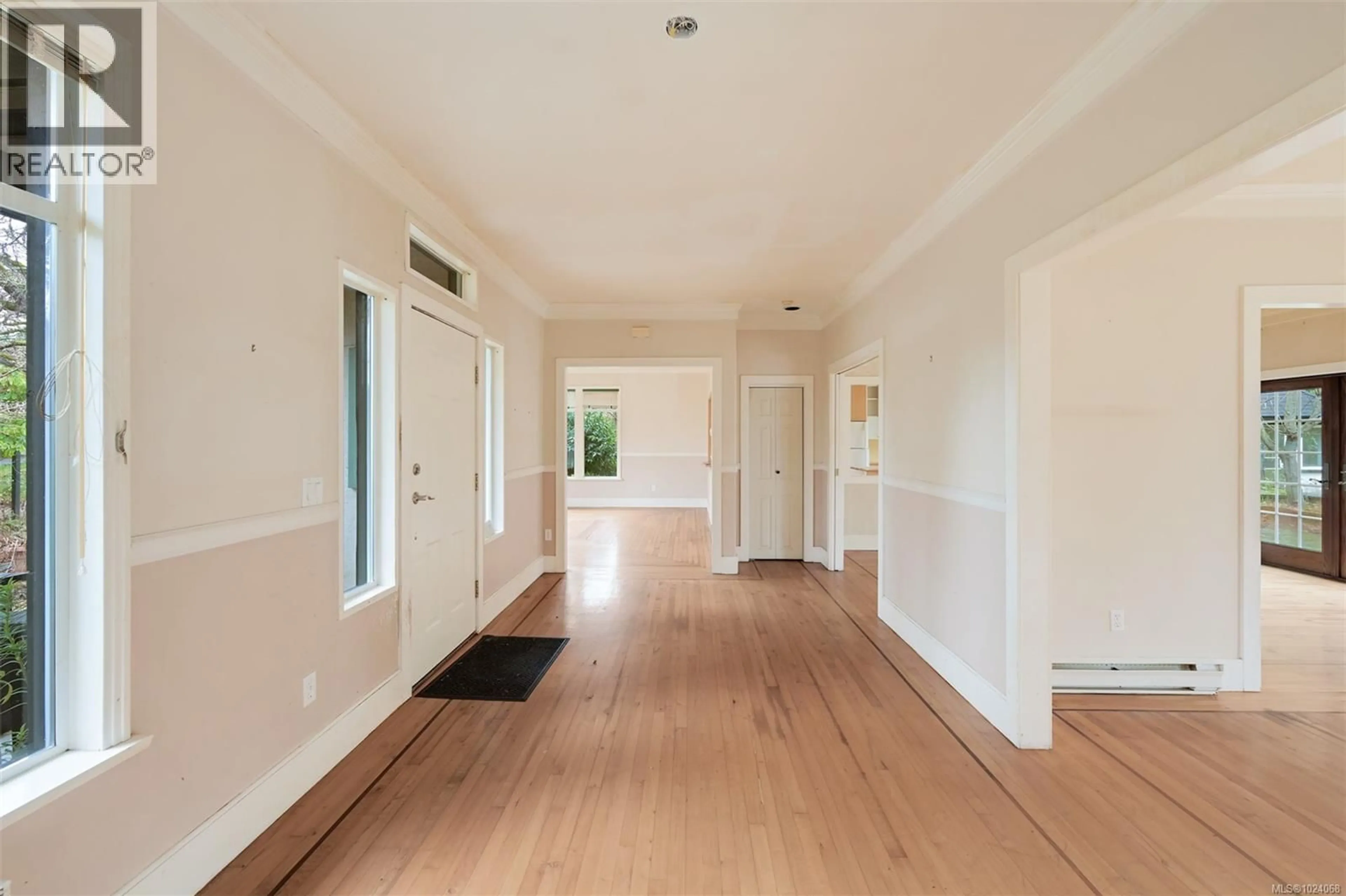 Unknown for 2930 SEA VIEW ROAD, Saanich British Columbia V8N1L1