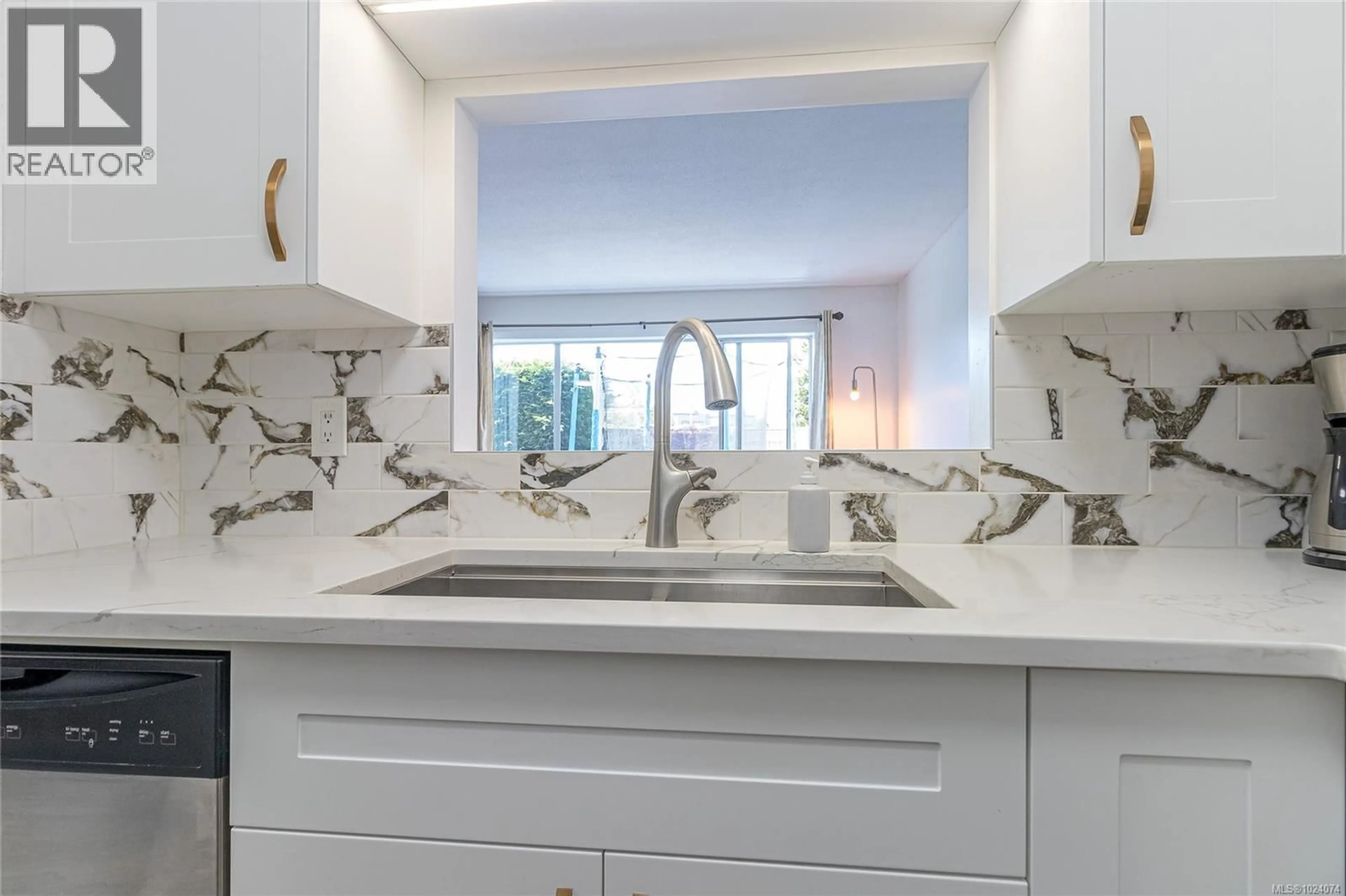 Unknown for 10 - 1906 BOWEN ROAD, Nanaimo British Columbia V9S5S6