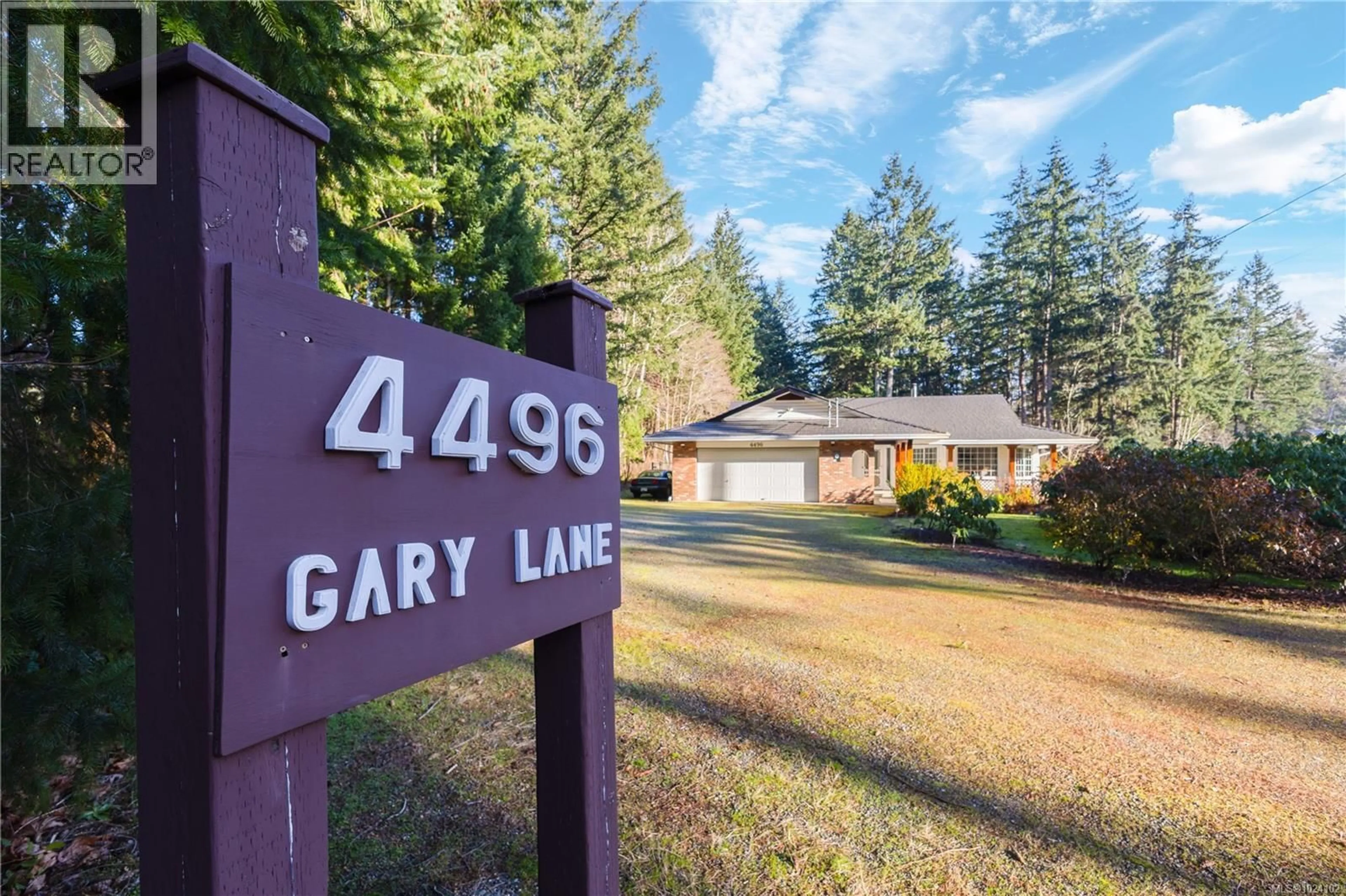 A pic from outside/outdoor area/front of a property/back of a property/a pic from drone, street for 4496 GARY LANE, Campbell River British Columbia V9H1B8