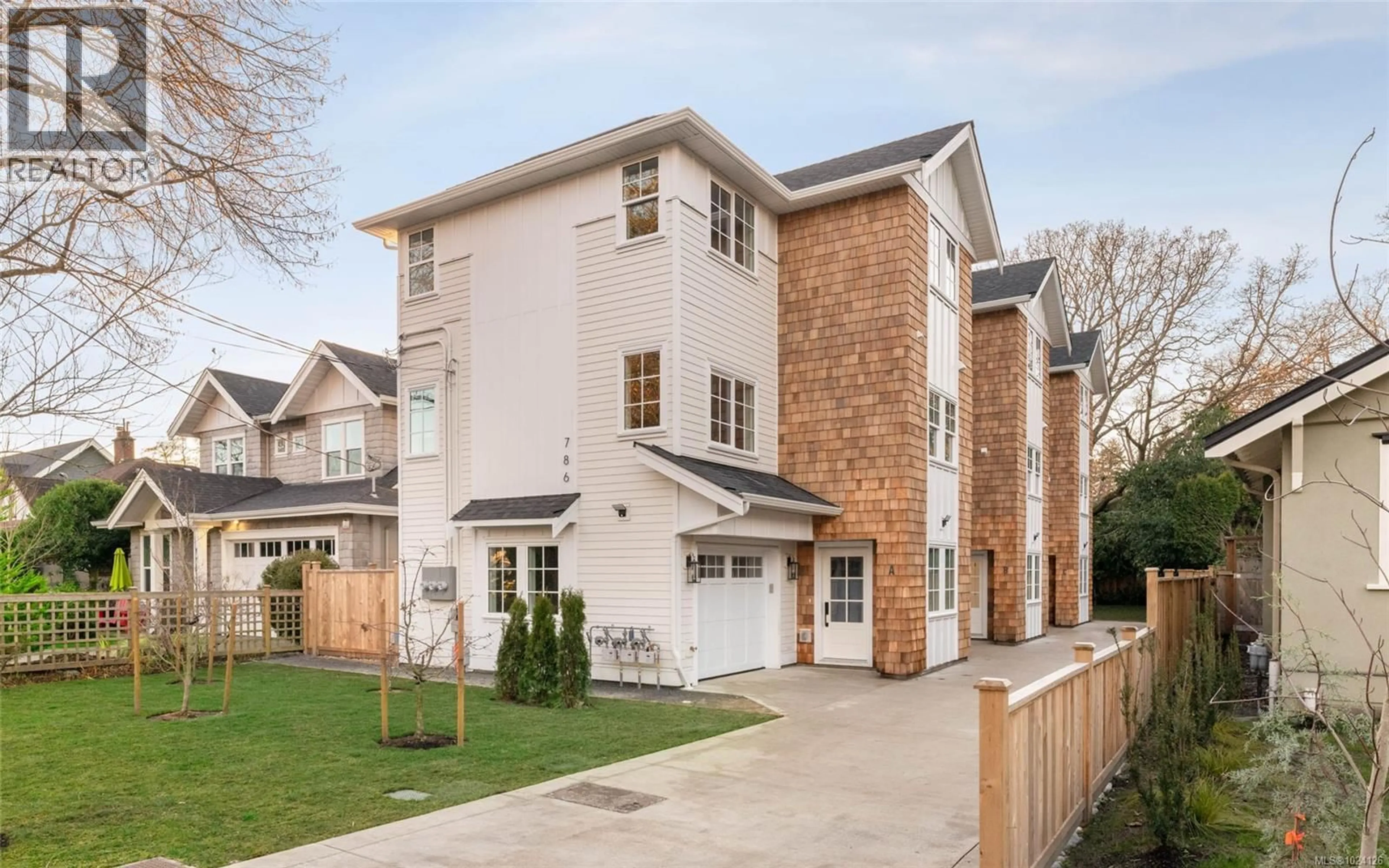 Home with brick exterior material, street for B - 786 ST. PATRICK STREET, Oak Bay British Columbia V8S4X5