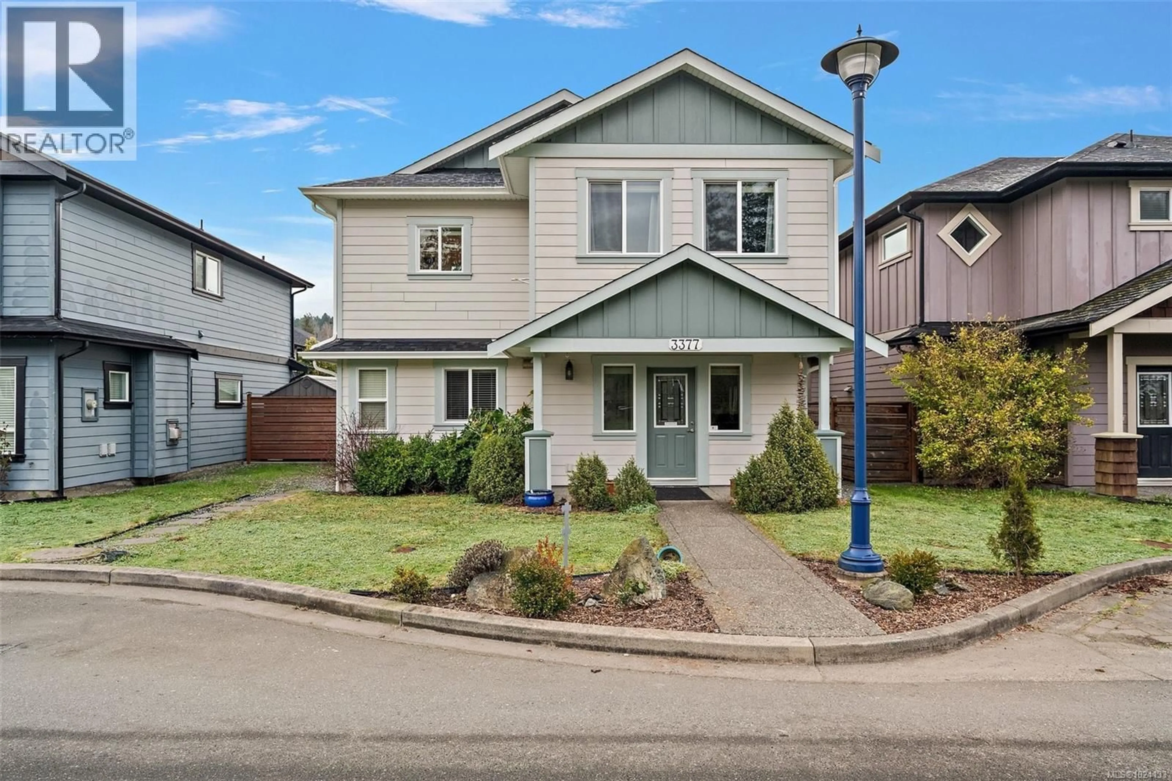 Home with vinyl exterior material, street for 3377 PIPER ROAD, Langford British Columbia V9C0G9