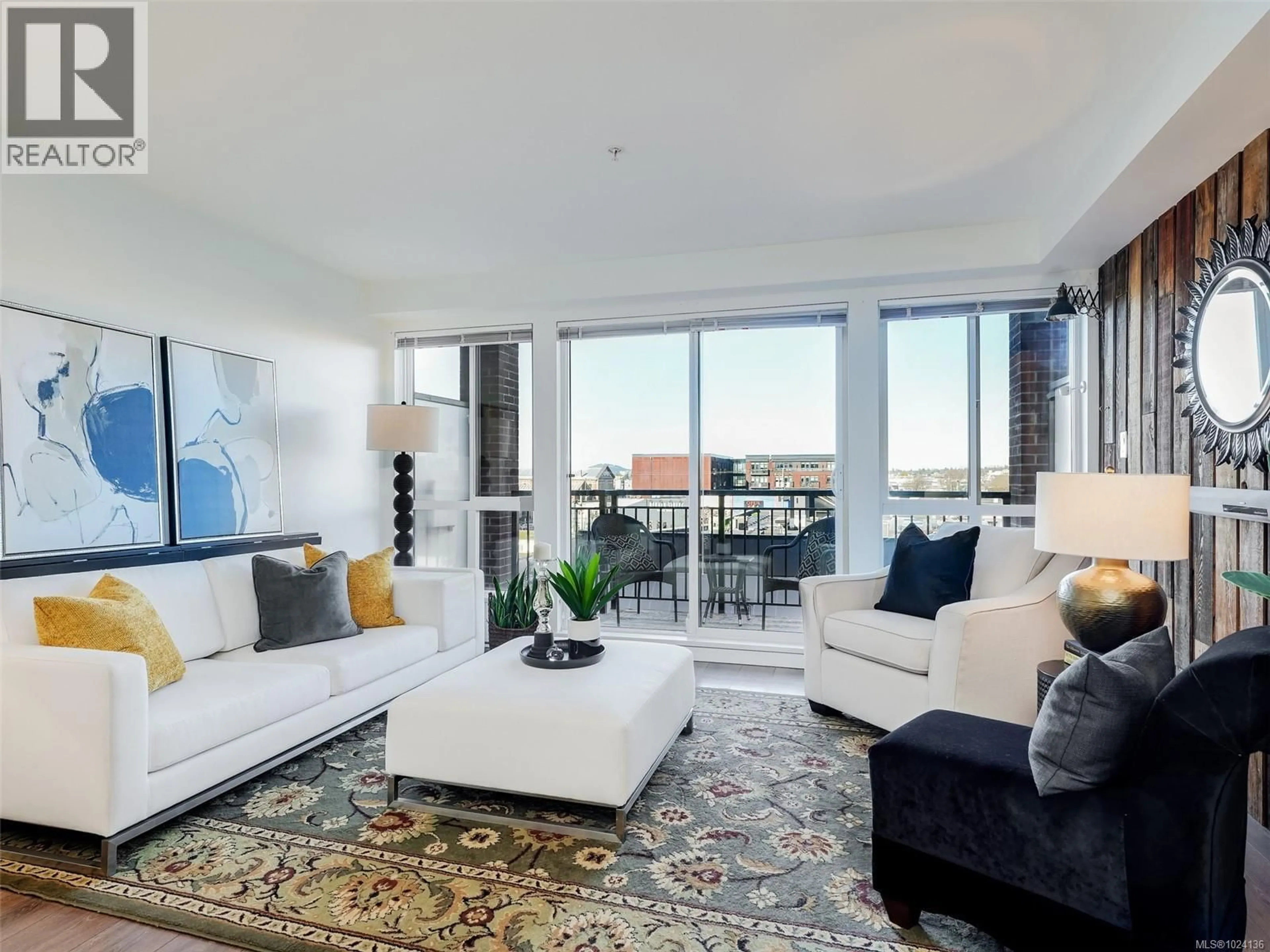 Living room with furniture, unknown for 305 - 517 FISGARD STREET, Victoria British Columbia V8W0C5