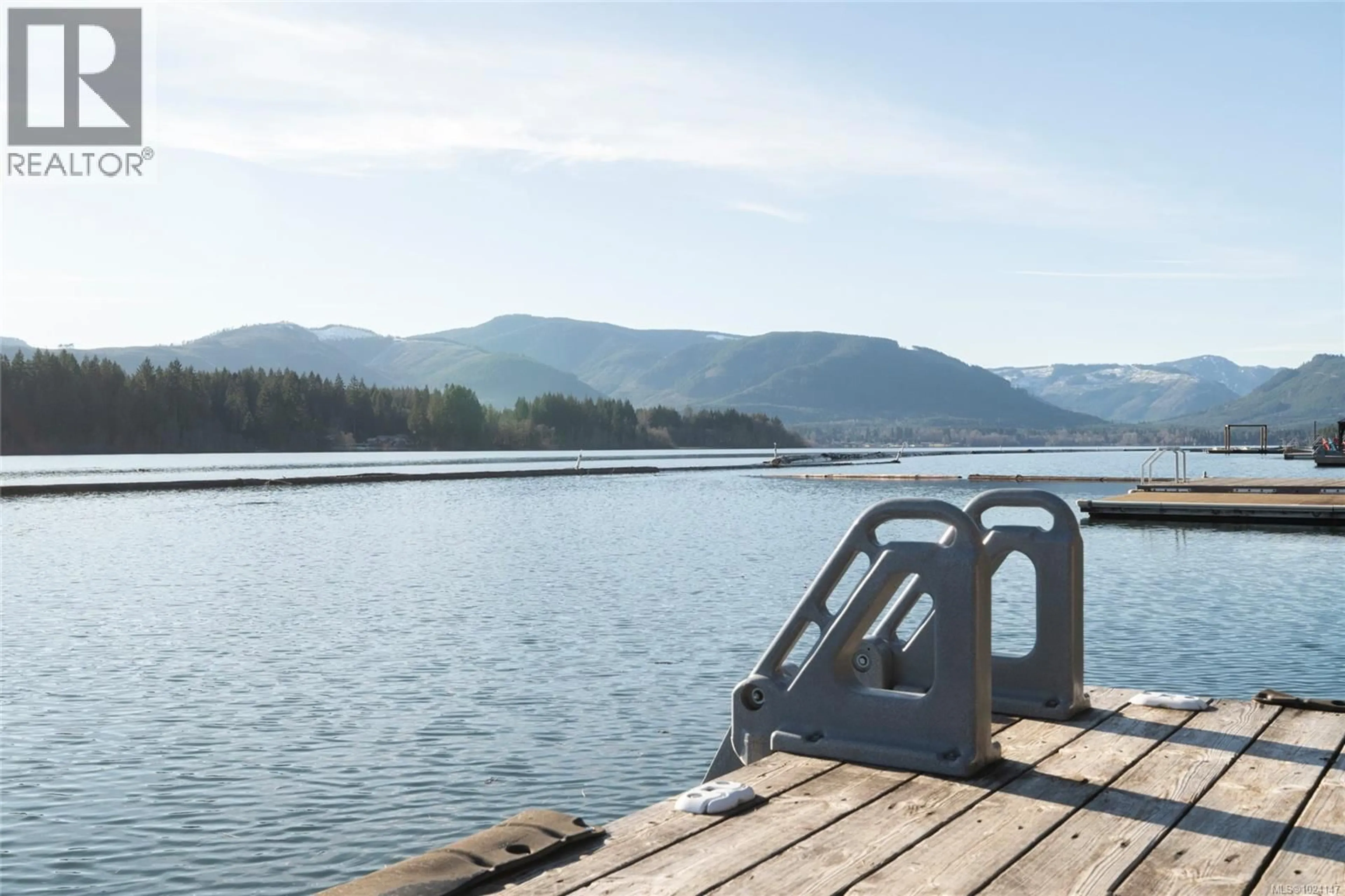 Blurry image for 7342 LAKEFRONT PLACE, Lake Cowichan British Columbia V0R2G0