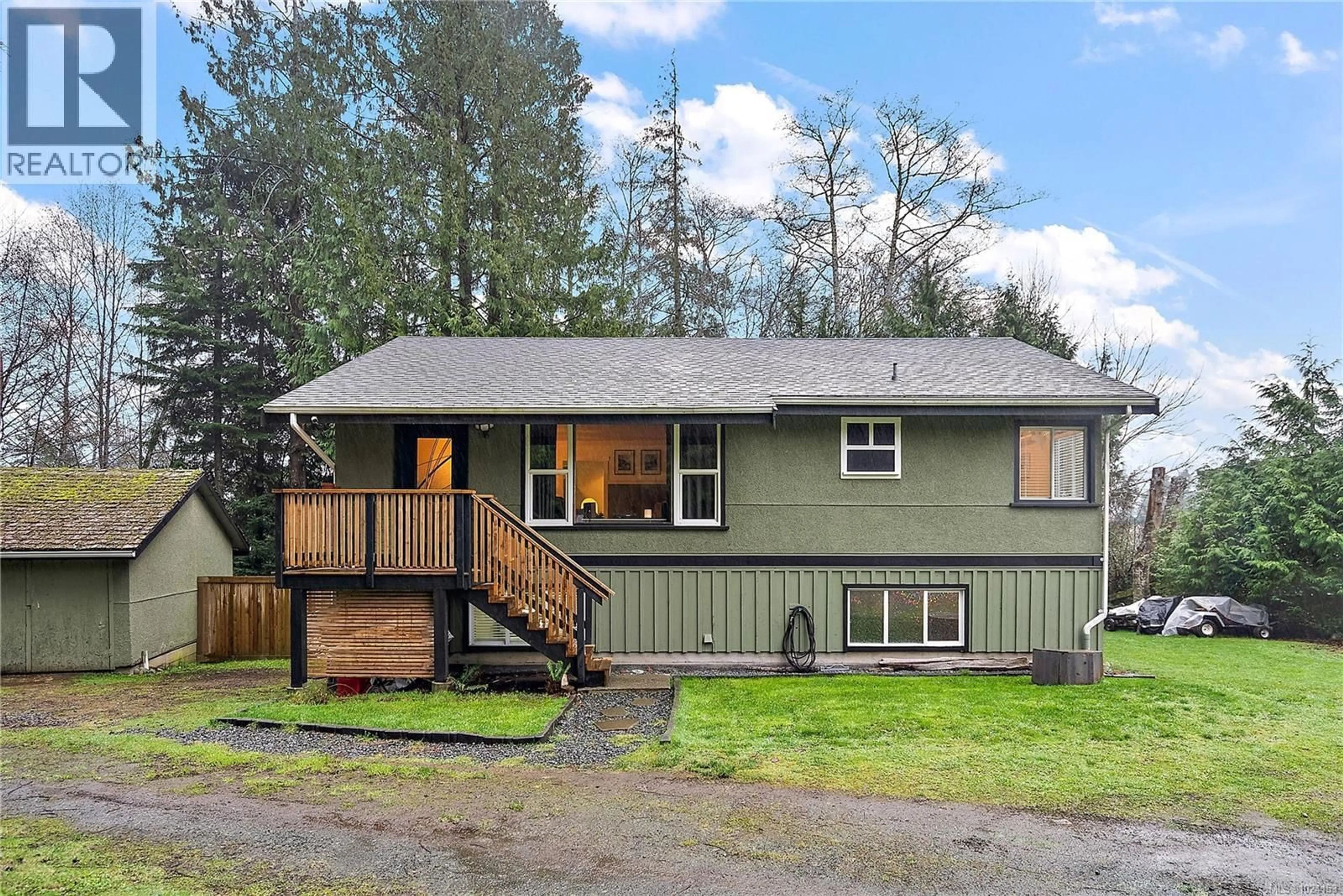 Home with vinyl exterior material, street for 6909 GRANT ROAD WEST, Sooke British Columbia V9Z0P4