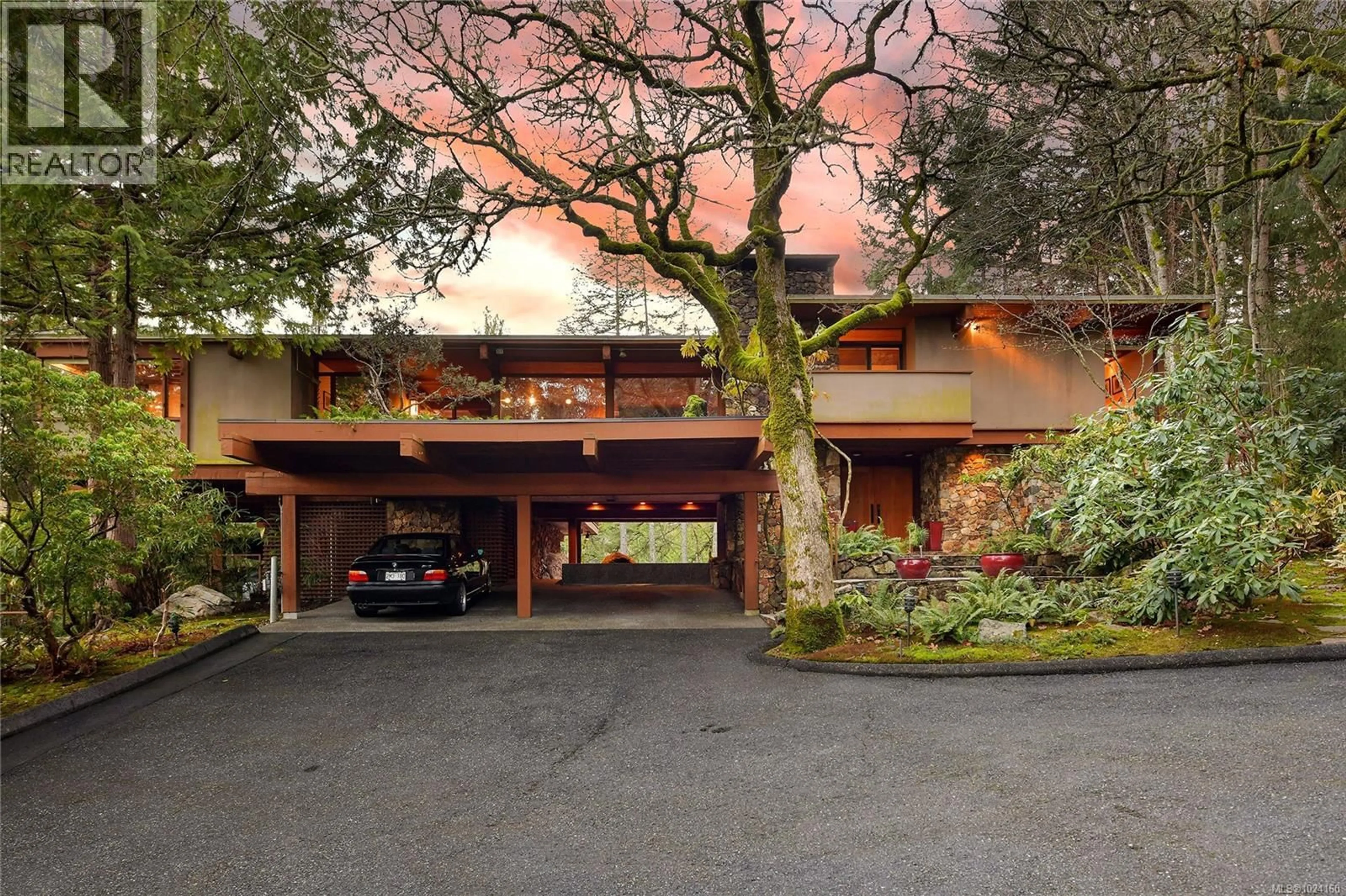 Unknown for 4662 AMBLEWOOD DRIVE, Saanich British Columbia V8Y1C2