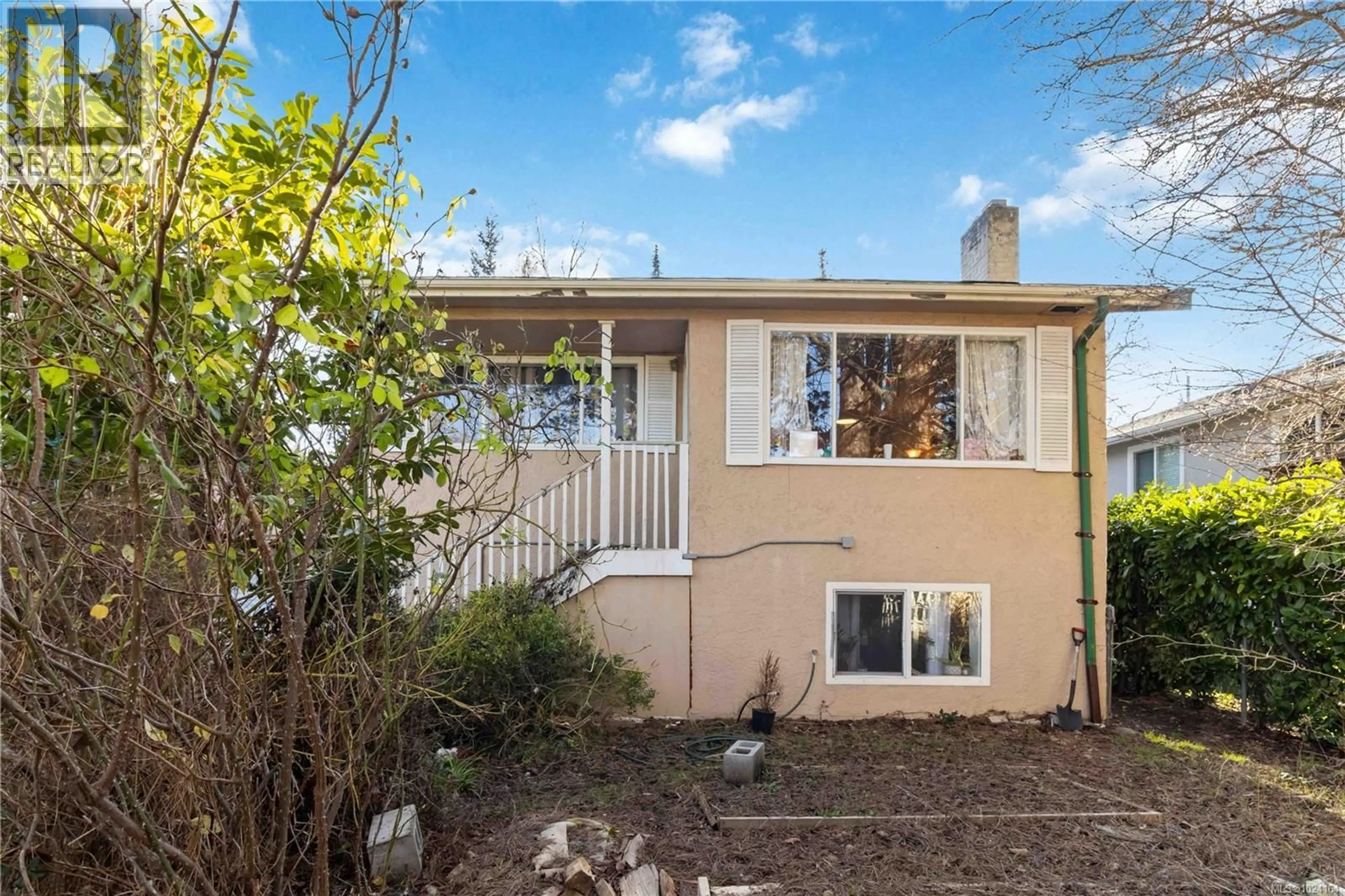 A pic from outside/outdoor area/front of a property/back of a property/a pic from drone, street for 1957 GRANITE STREET, Victoria British Columbia V8S3G2