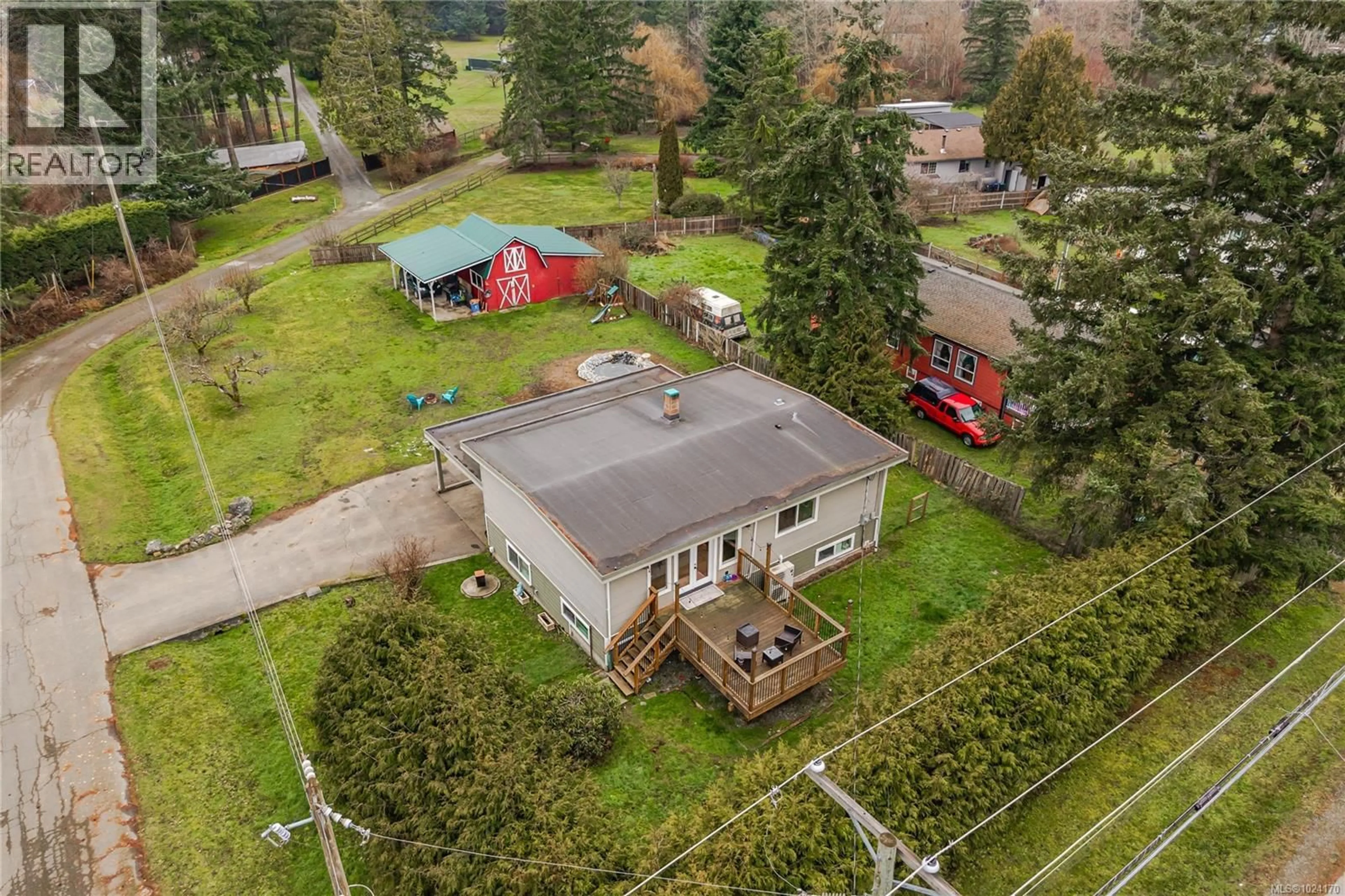 A pic from outside/outdoor area/front of a property/back of a property/a pic from drone, street for 2348 THOMAS PLACE, Nanaimo British Columbia V9X1W9