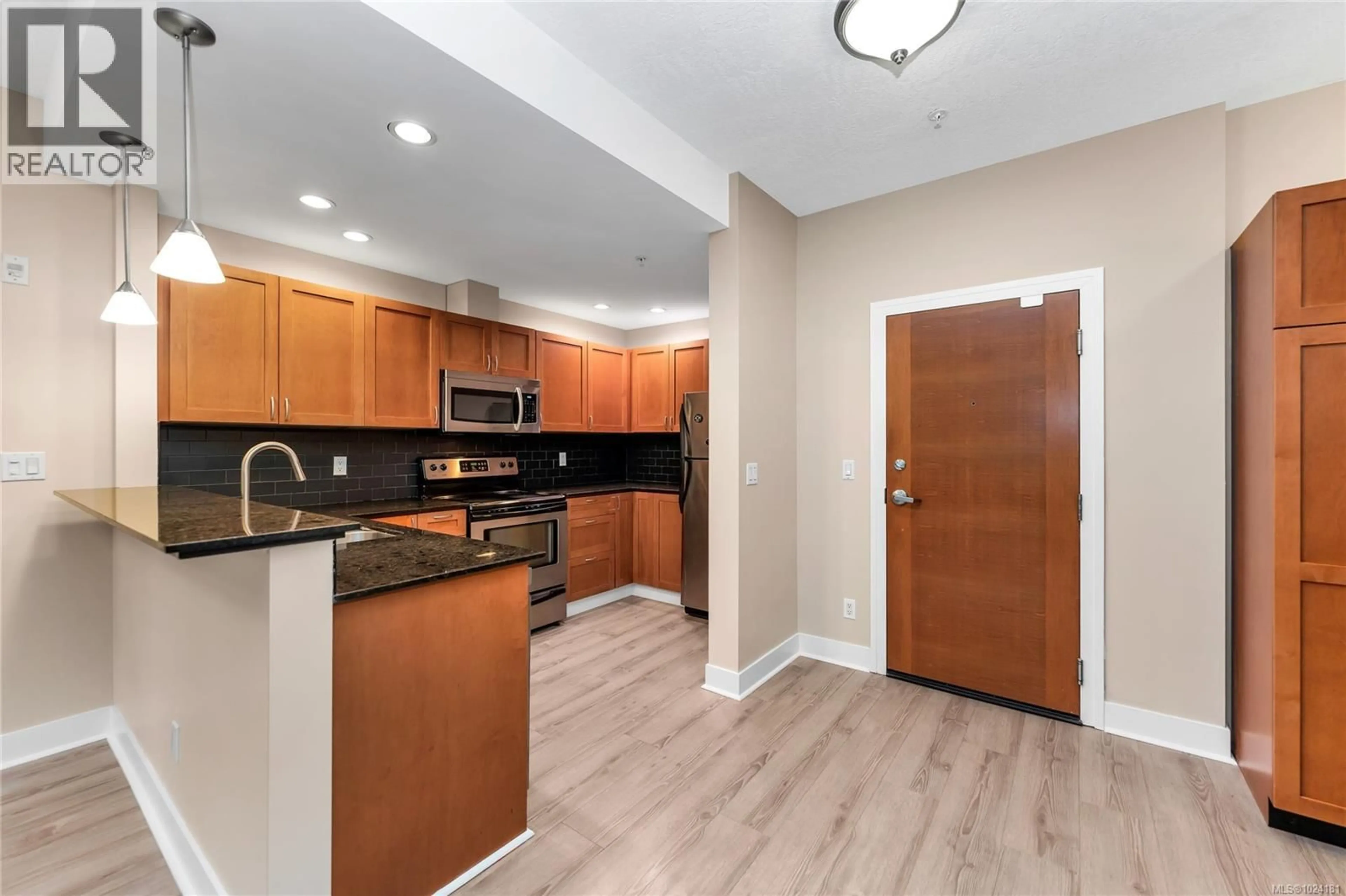 Standard kitchen, unknown for 207 - 627 BROOKSIDE ROAD, Colwood British Columbia V9C0C3