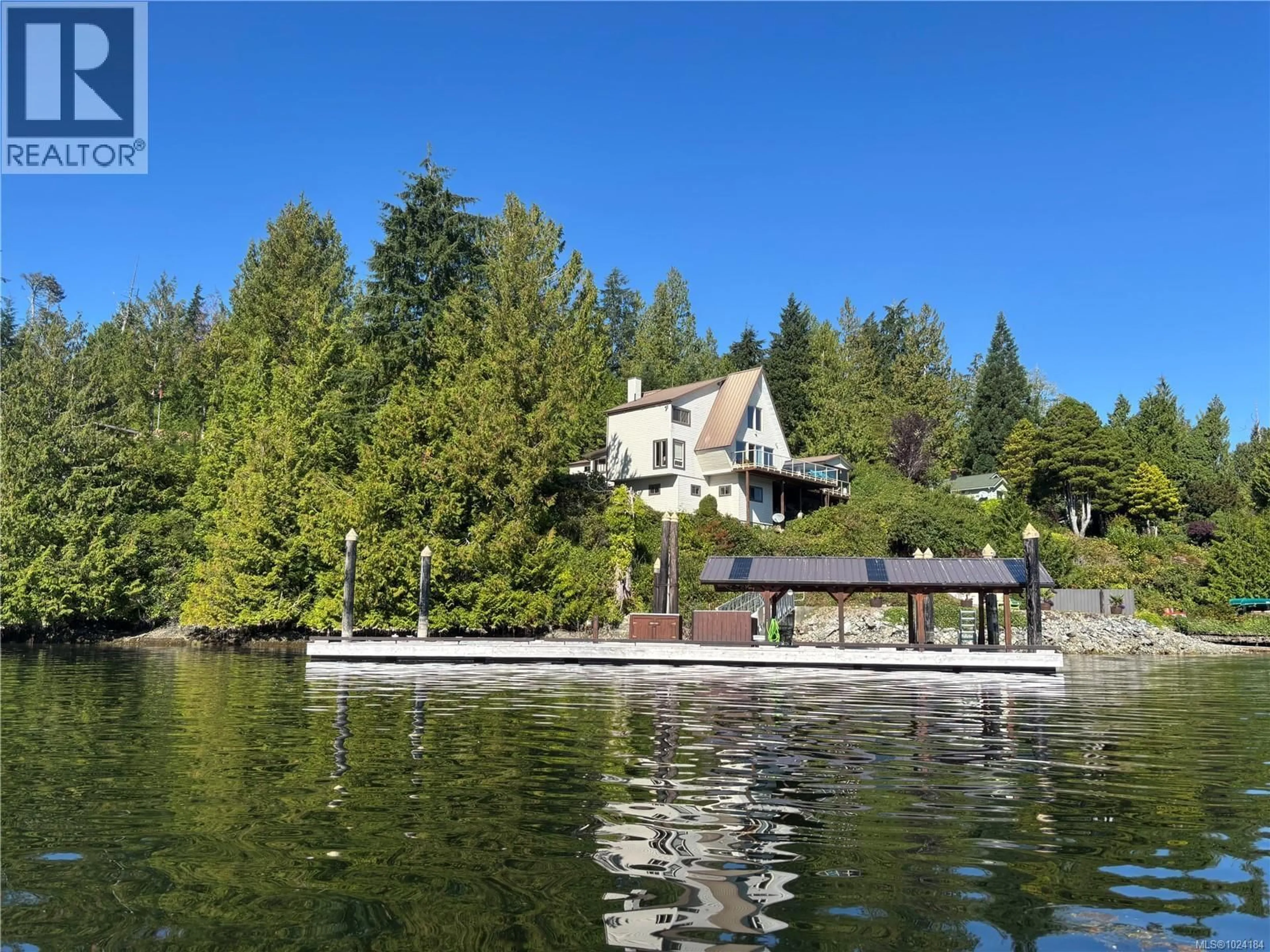 A pic from outside/outdoor area/front of a property/back of a property/a pic from drone, water/lake/river/ocean view for 390 BAMFIELD, Bamfield British Columbia V0R1B0