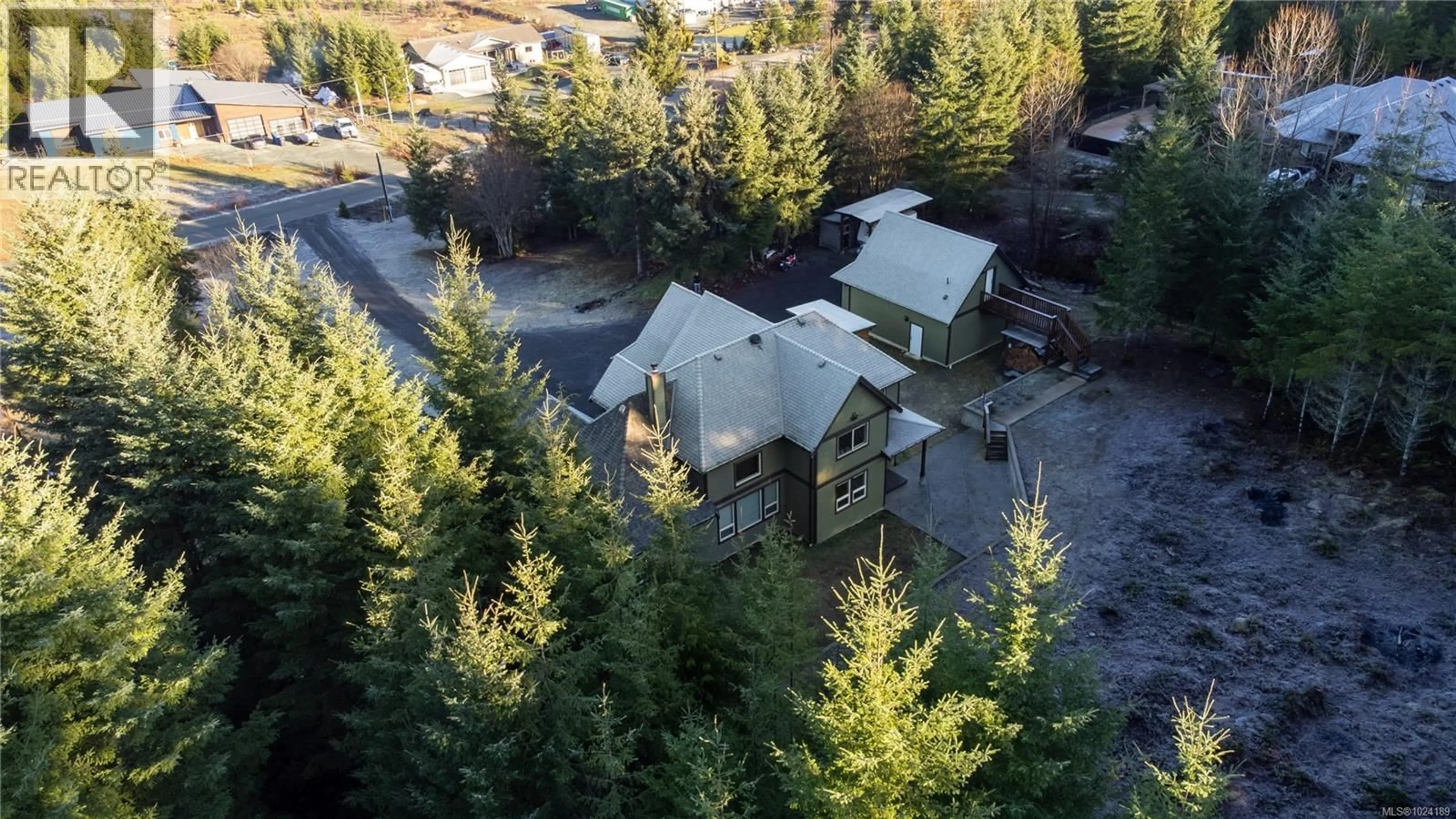 A pic from outside/outdoor area/front of a property/back of a property/a pic from drone, unknown for 5970 CLEMENTS ROAD, Duncan British Columbia V9L6J8