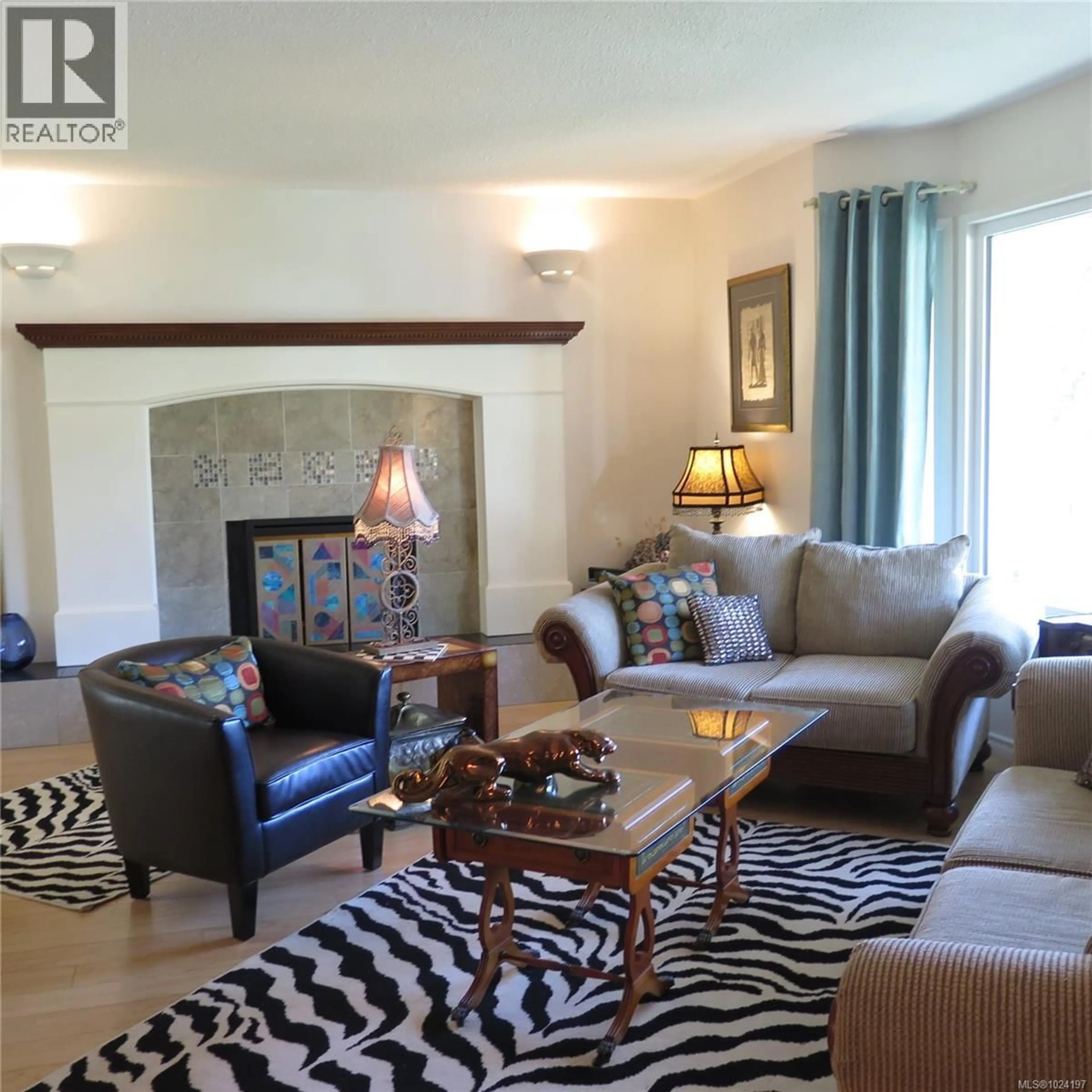 Living room with furniture, unknown for 562 ROTHDALE ROAD, Ladysmith British Columbia V9G1W5