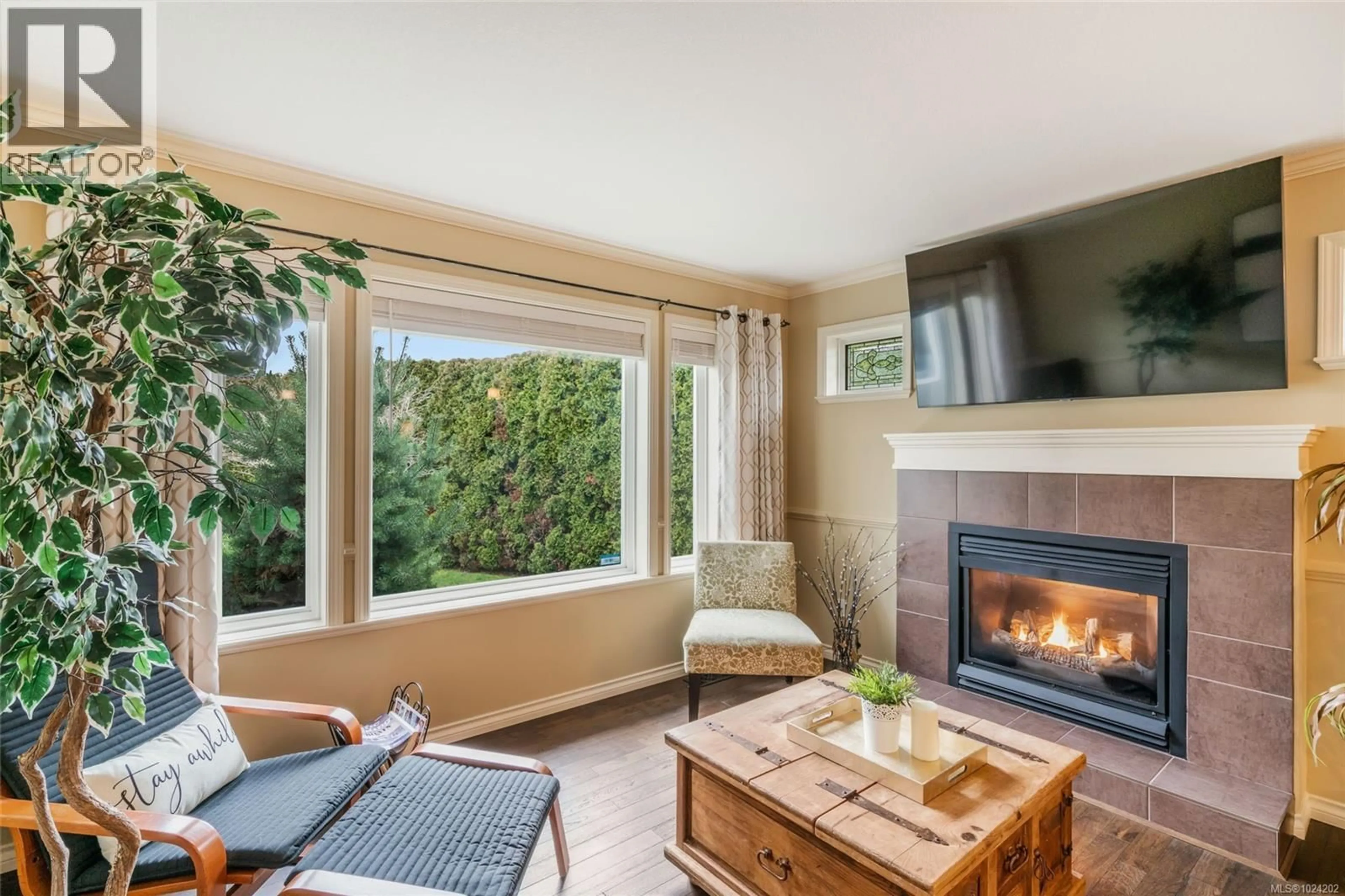 Living room with furniture, unknown for 1112 AERY VIEW WAY, Parksville British Columbia V9P2N9