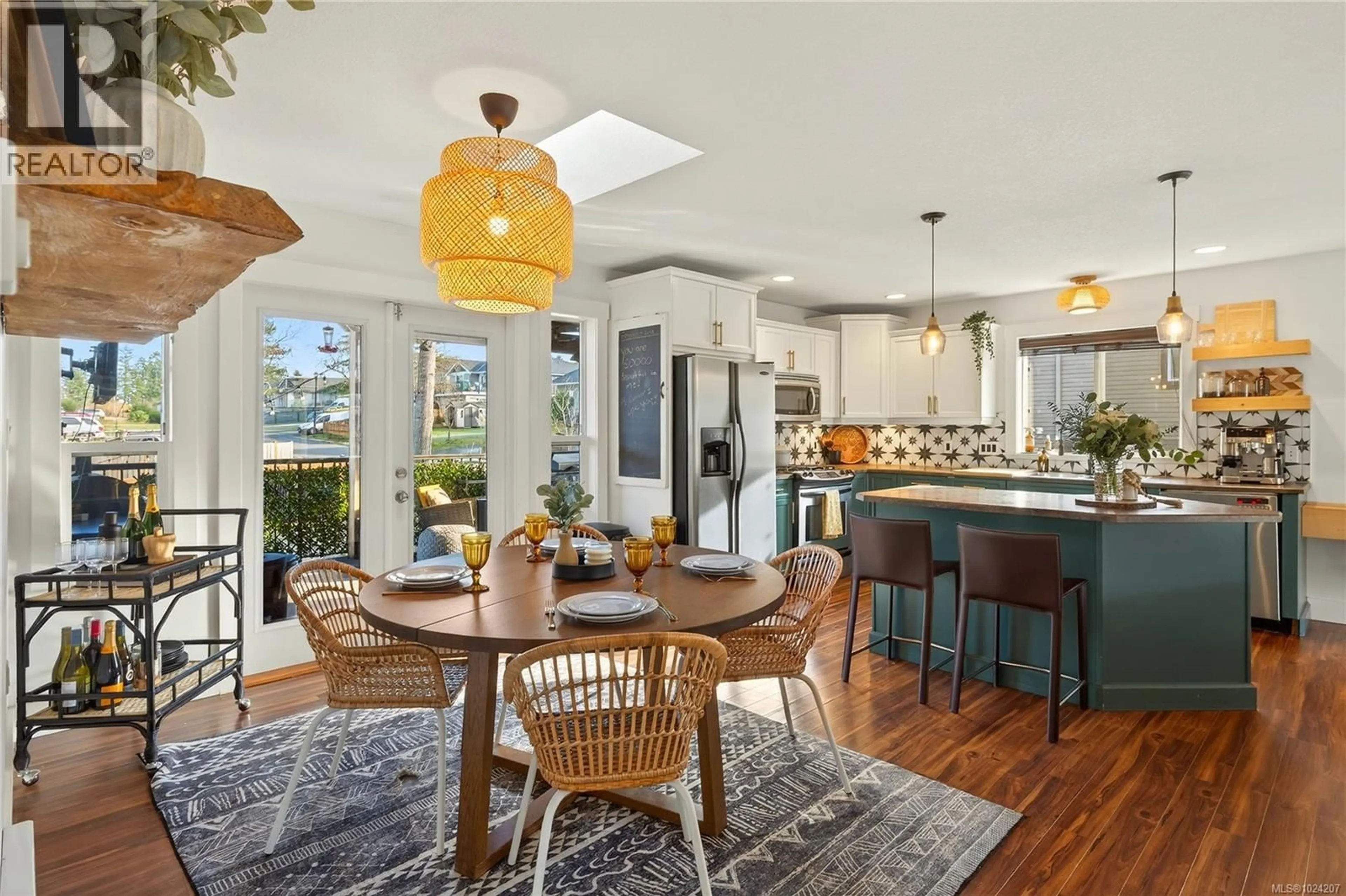 Open concept kitchen, unknown for 1126 BEECHWOOD DRIVE, Nanaimo British Columbia V9R7E2