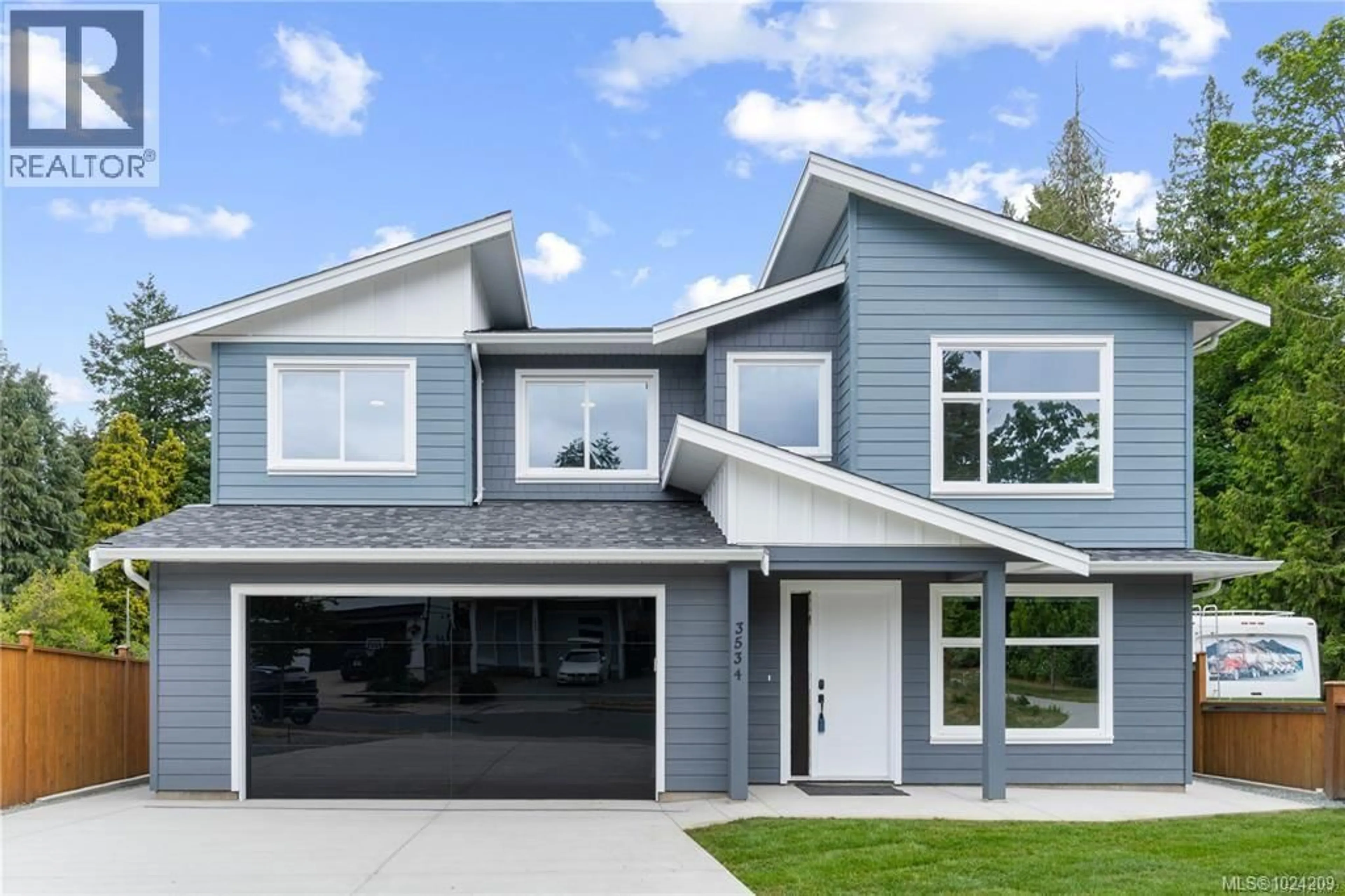 Home with vinyl exterior material, street for 3534 BONNIE DRIVE, Nanaimo British Columbia V9T0L2