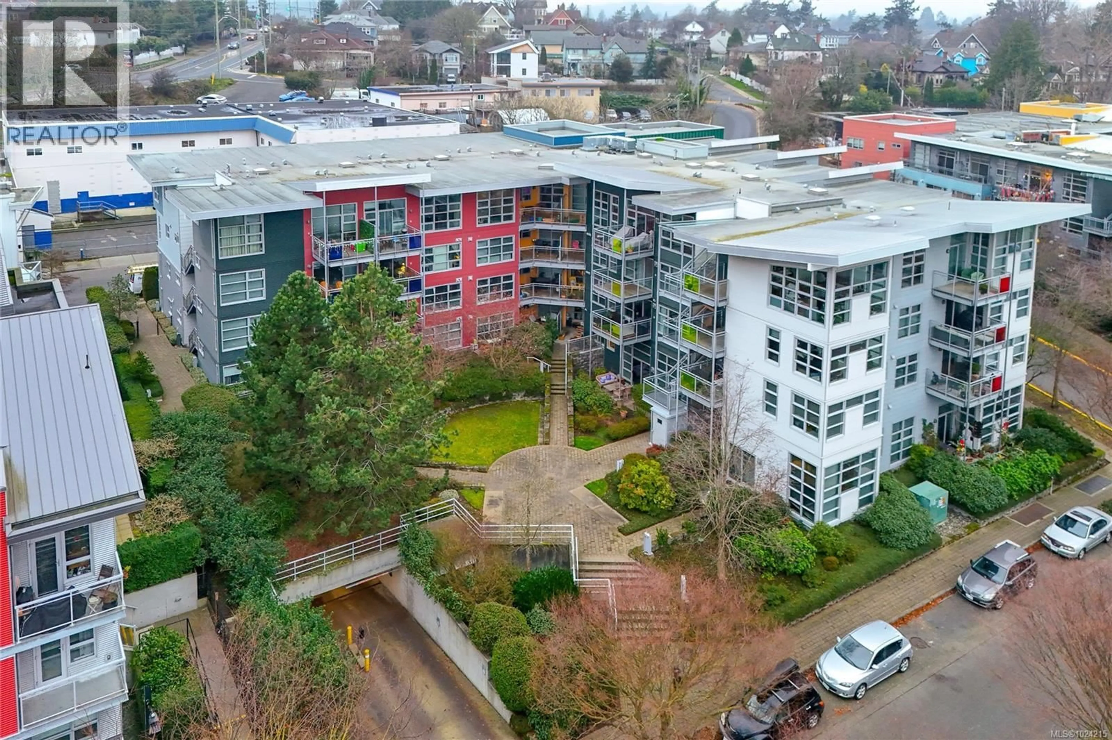 A pic from outside/outdoor area/front of a property/back of a property/a pic from drone, city buildings view from balcony for 109 - 797 TYEE ROAD, Victoria British Columbia V9A7R4