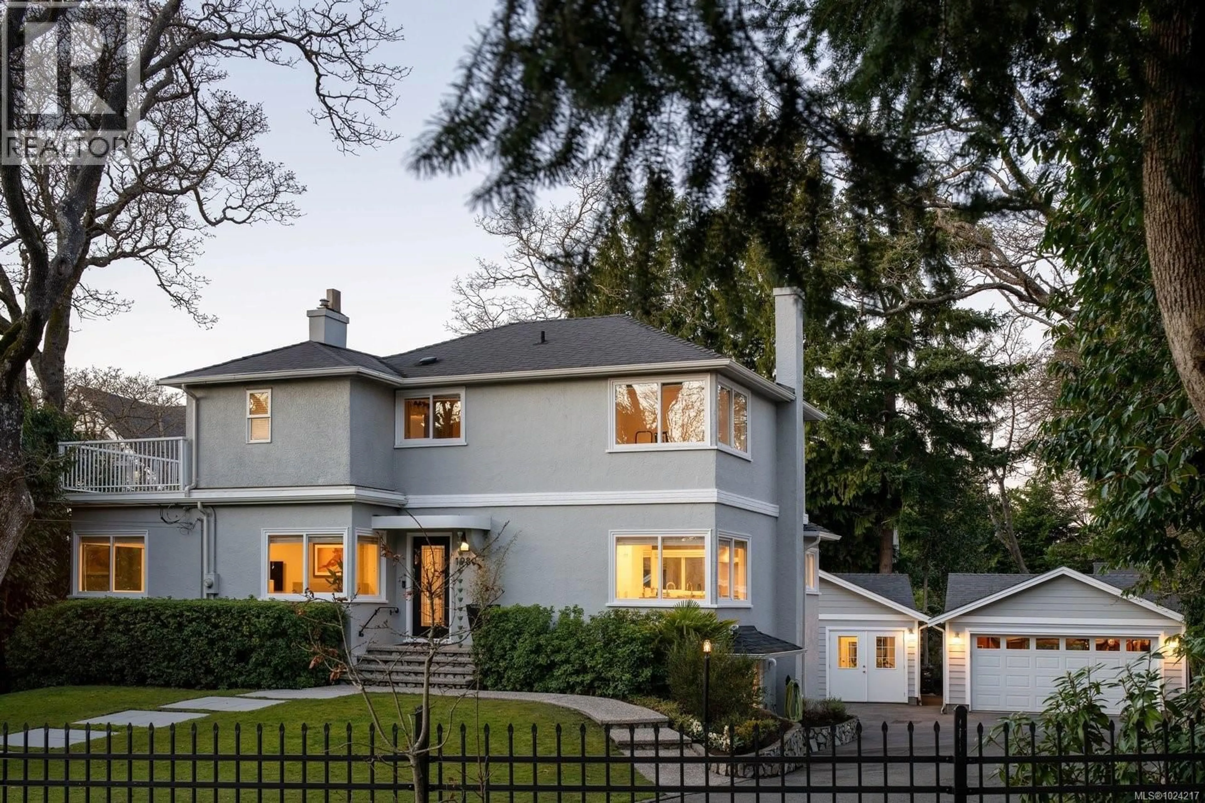 Unknown for 1980 FAIRFIELD ROAD, Victoria British Columbia V8S1H4