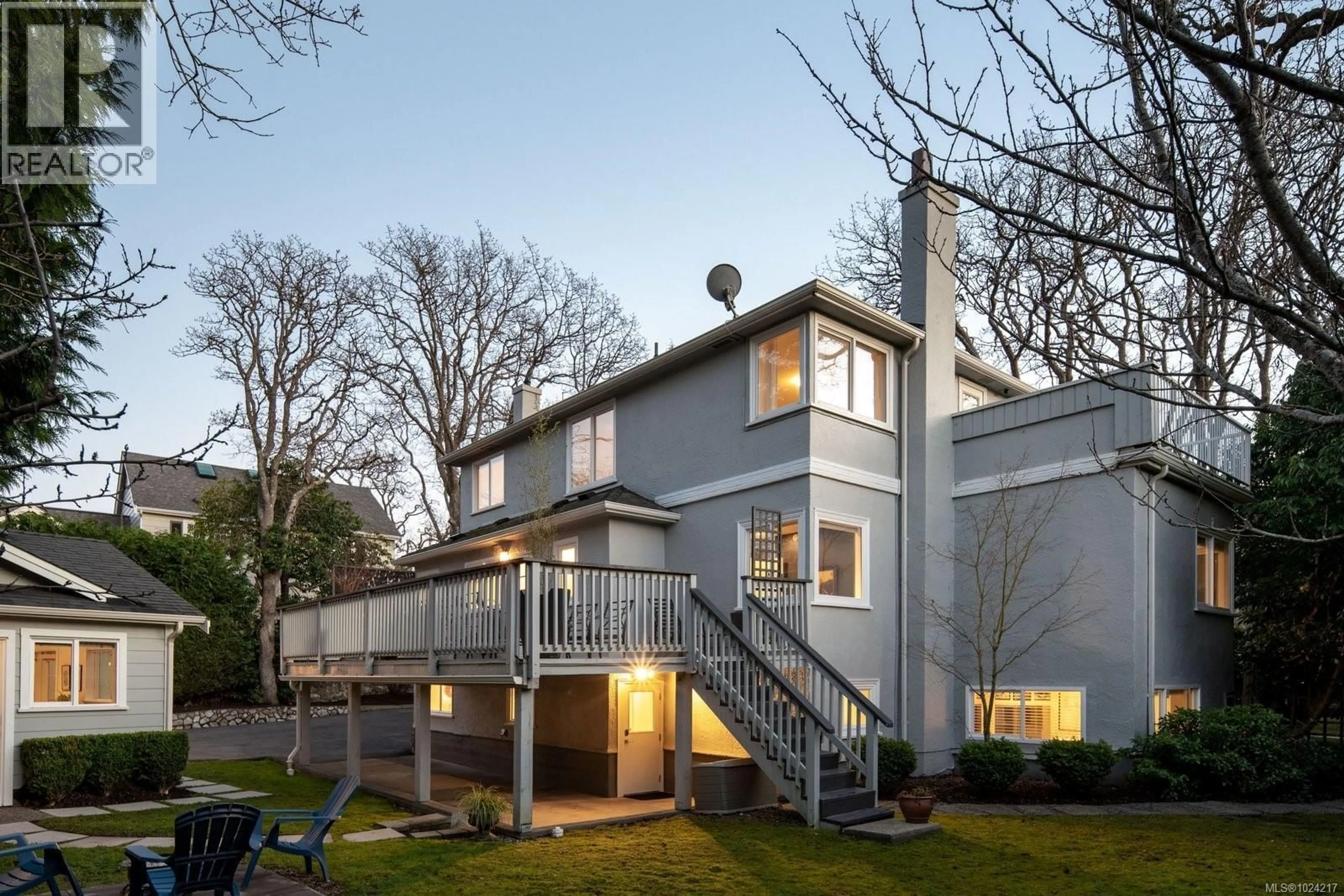 Unknown for 1980 FAIRFIELD ROAD, Victoria British Columbia V8S1H4